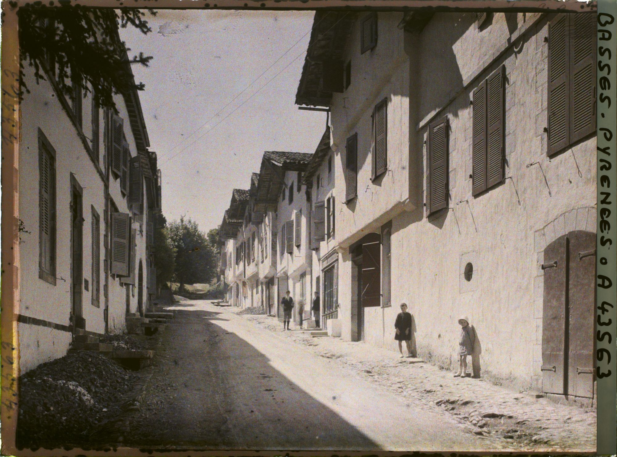 Image représentant France, La Bastide - Clairence, Les rues du Village (S'écrit également : Labastide - Clairence)