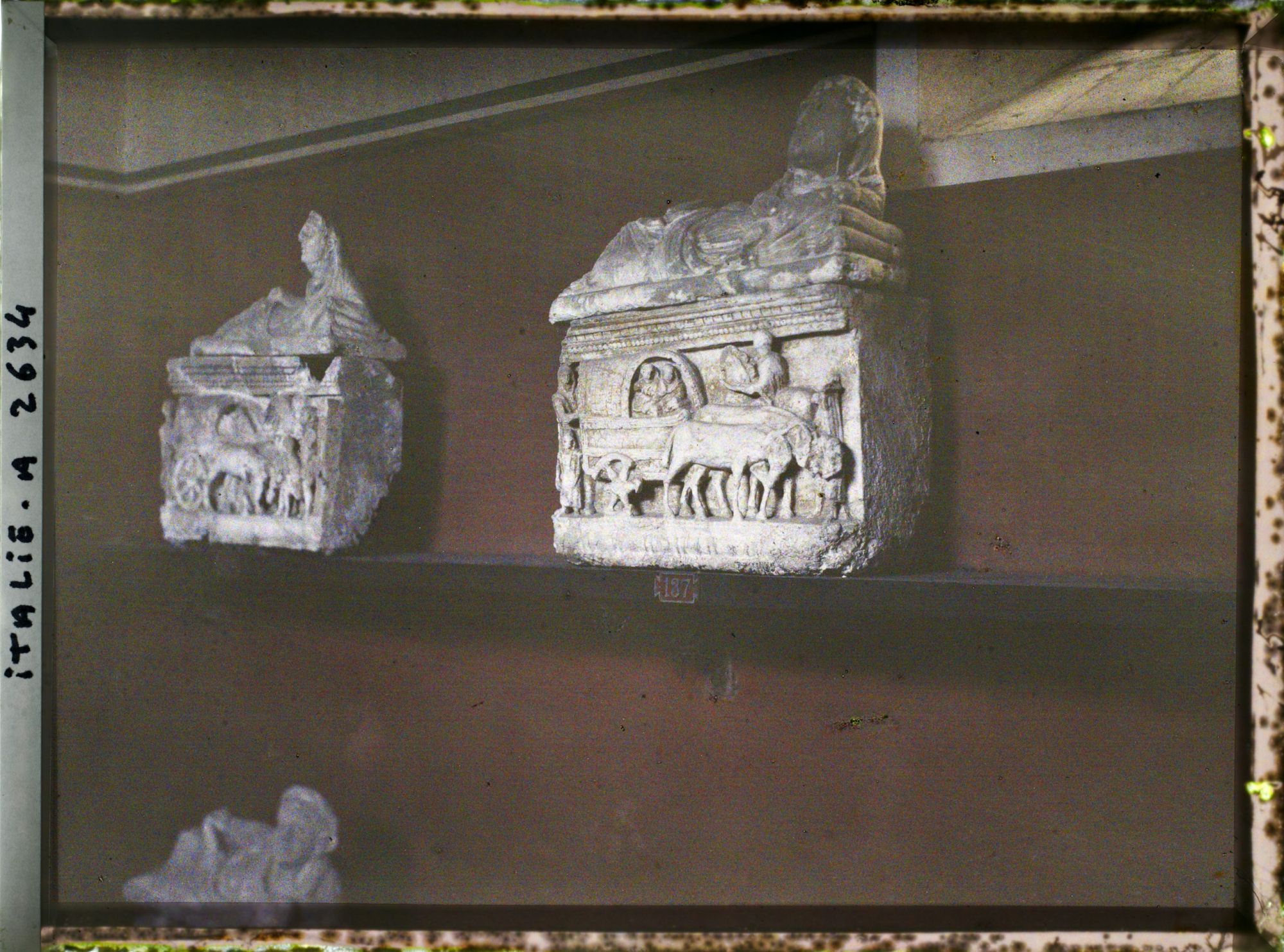 Image représentant Urnes cinéraires étrusques