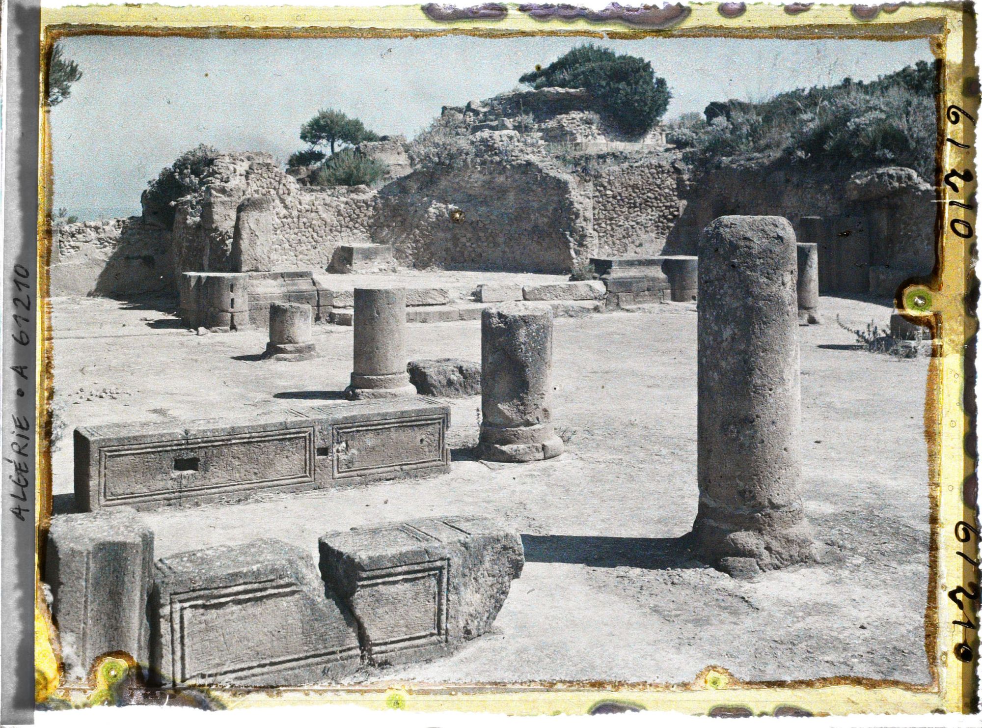 Image représentant La basilique judiciaire, vue vers l'autel
