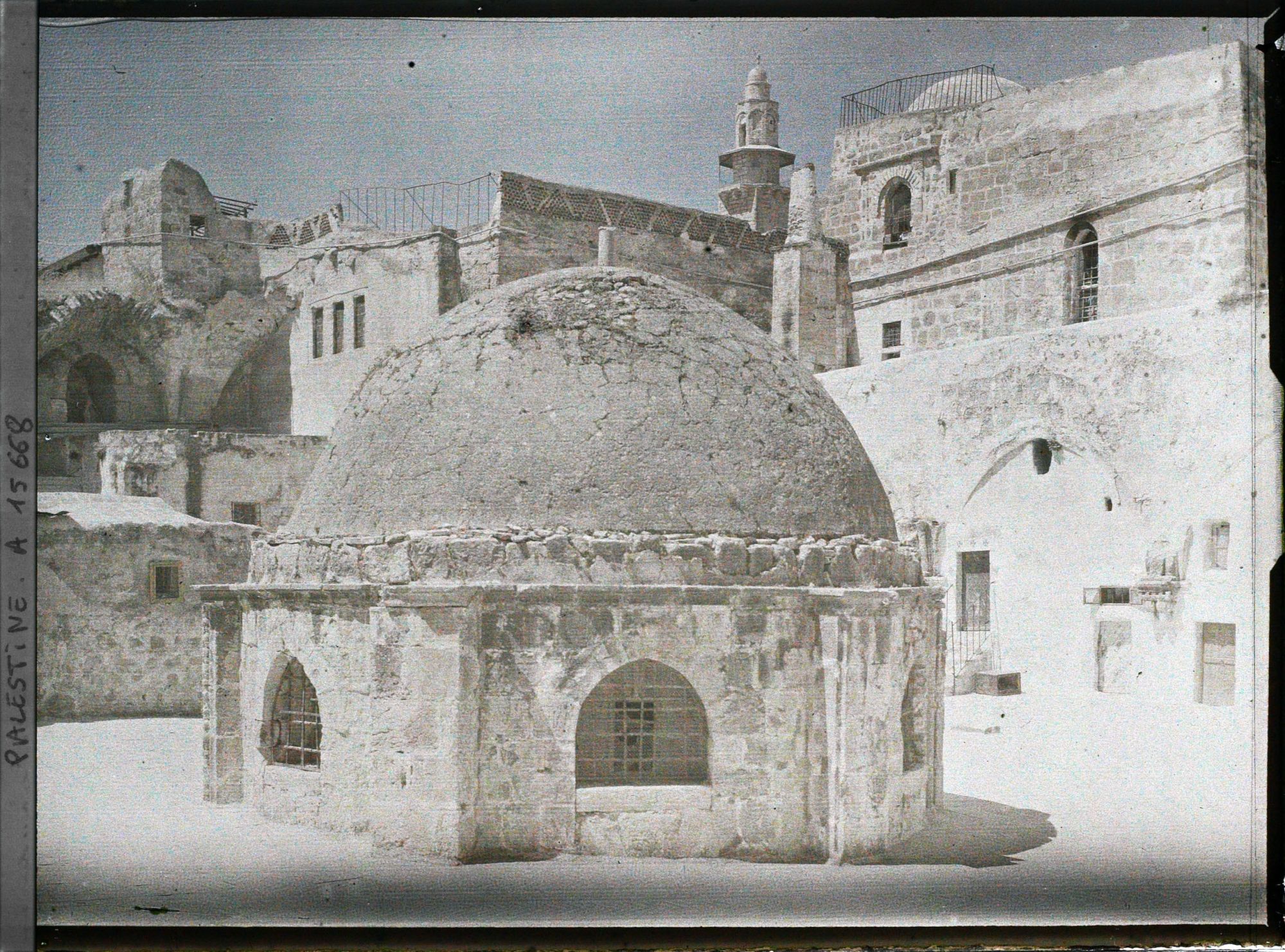 Image représentant Coupole de l'Église Sainte Hélène