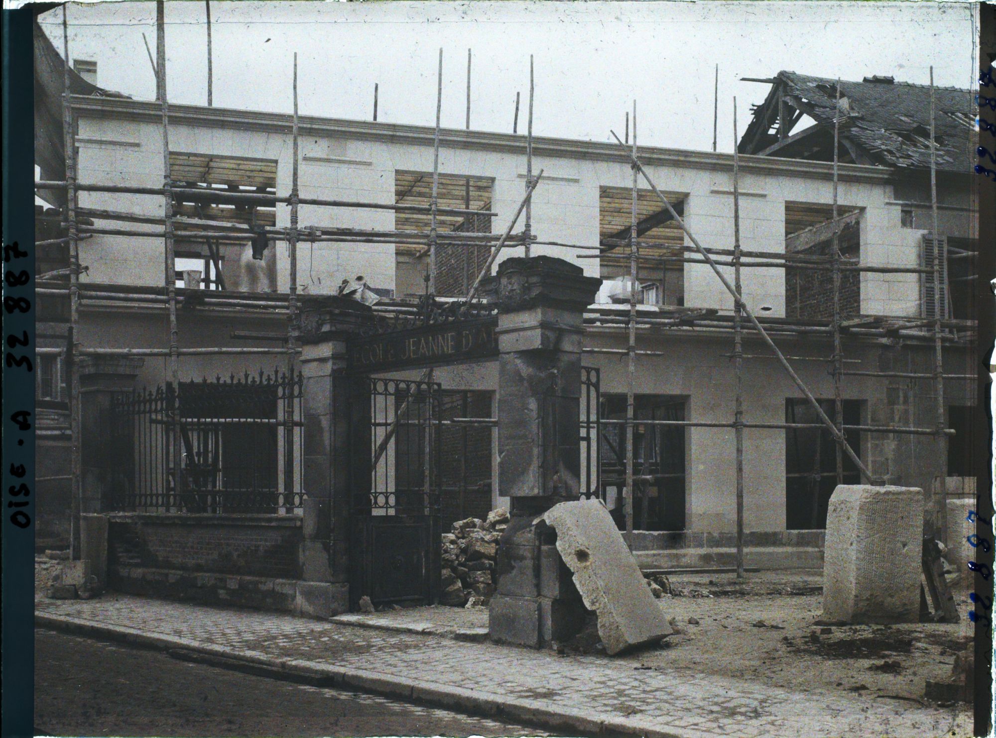 Image représentant France, Compiègne, Ecole Jeanne d'Arc, en Construction (reconstruction)