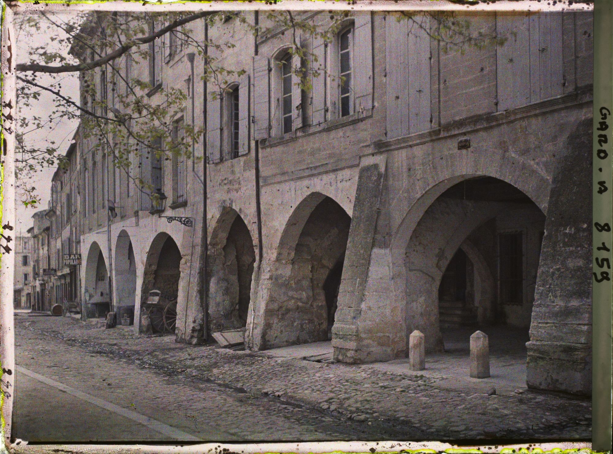 Image représentant Les arcades de la place de la République (devenue place aux Herbes)