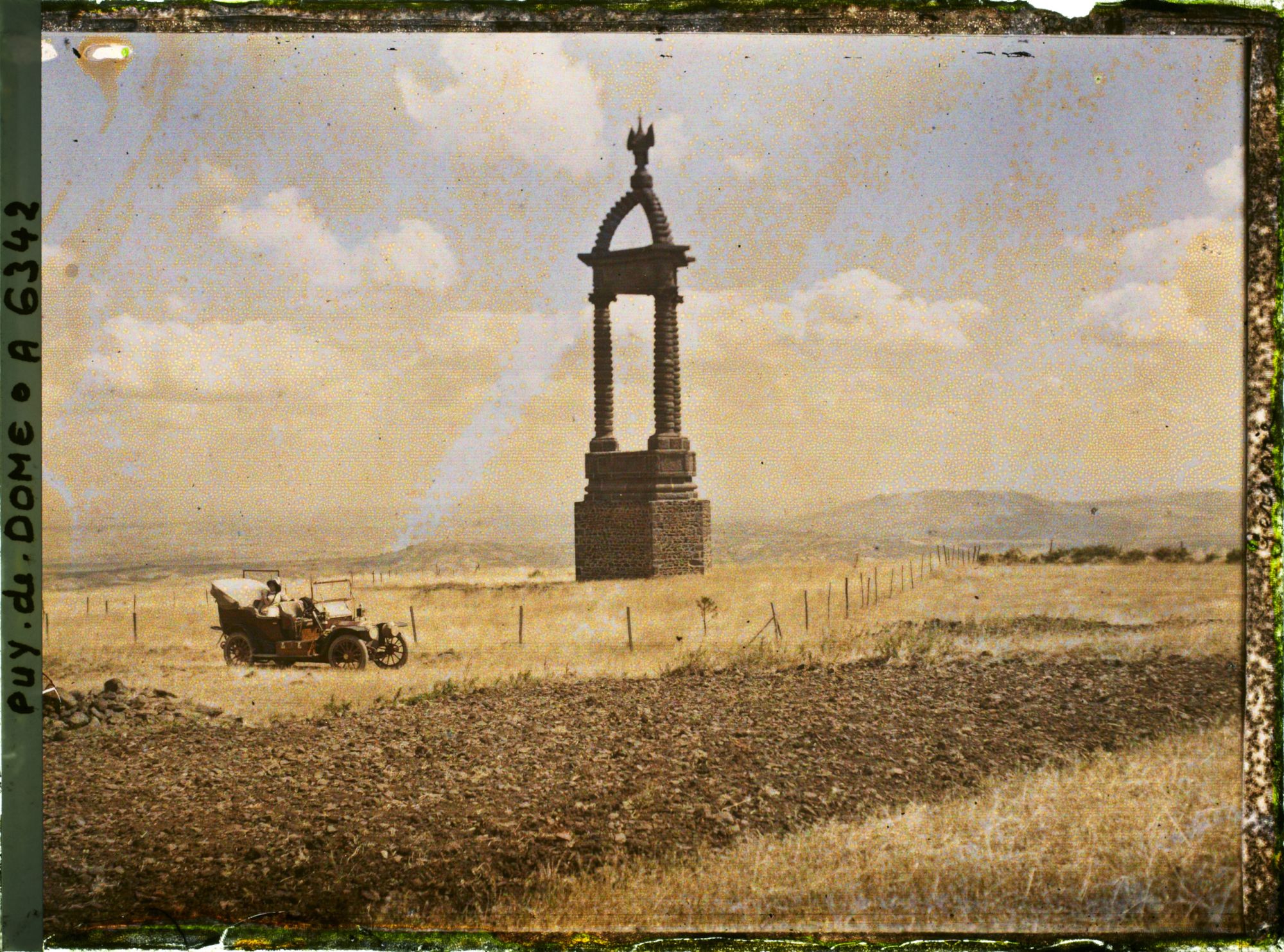 Image représentant France, Gergovie, Monument de Gergovie