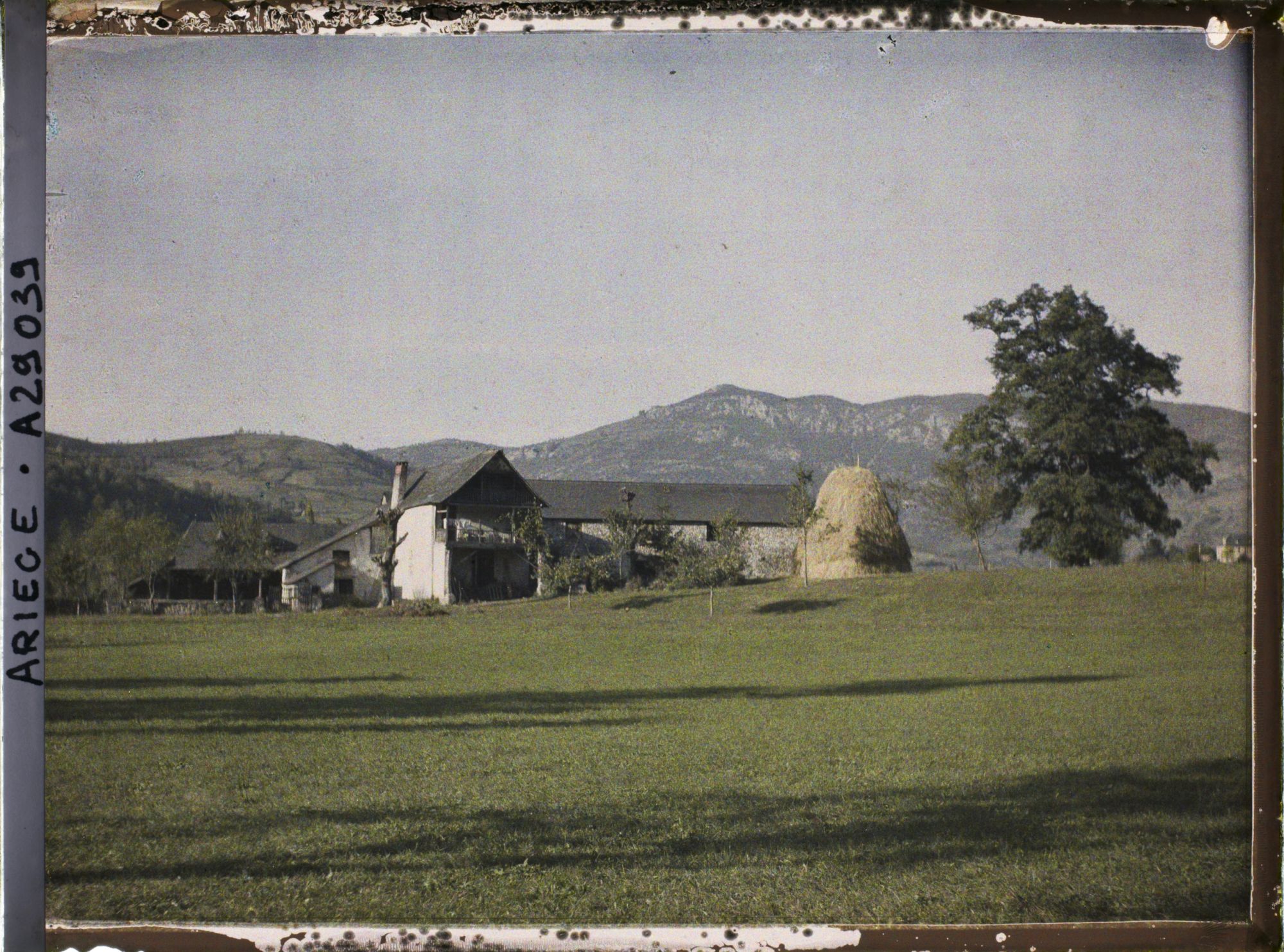 Image représentant Une ferme près de la commune