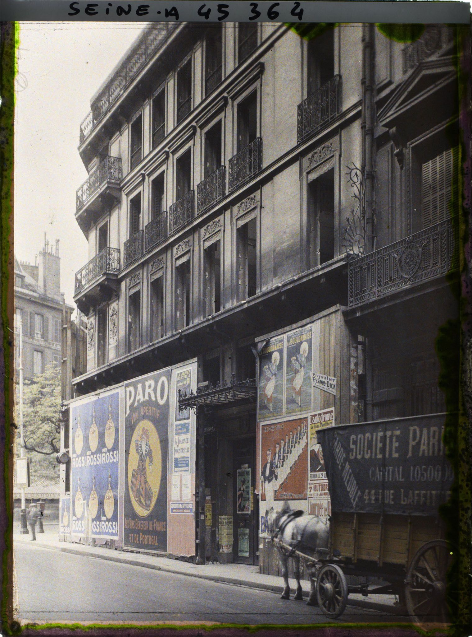 Image représentant La maison à l'angle du boulevard des Italiens et de la rue Drouot