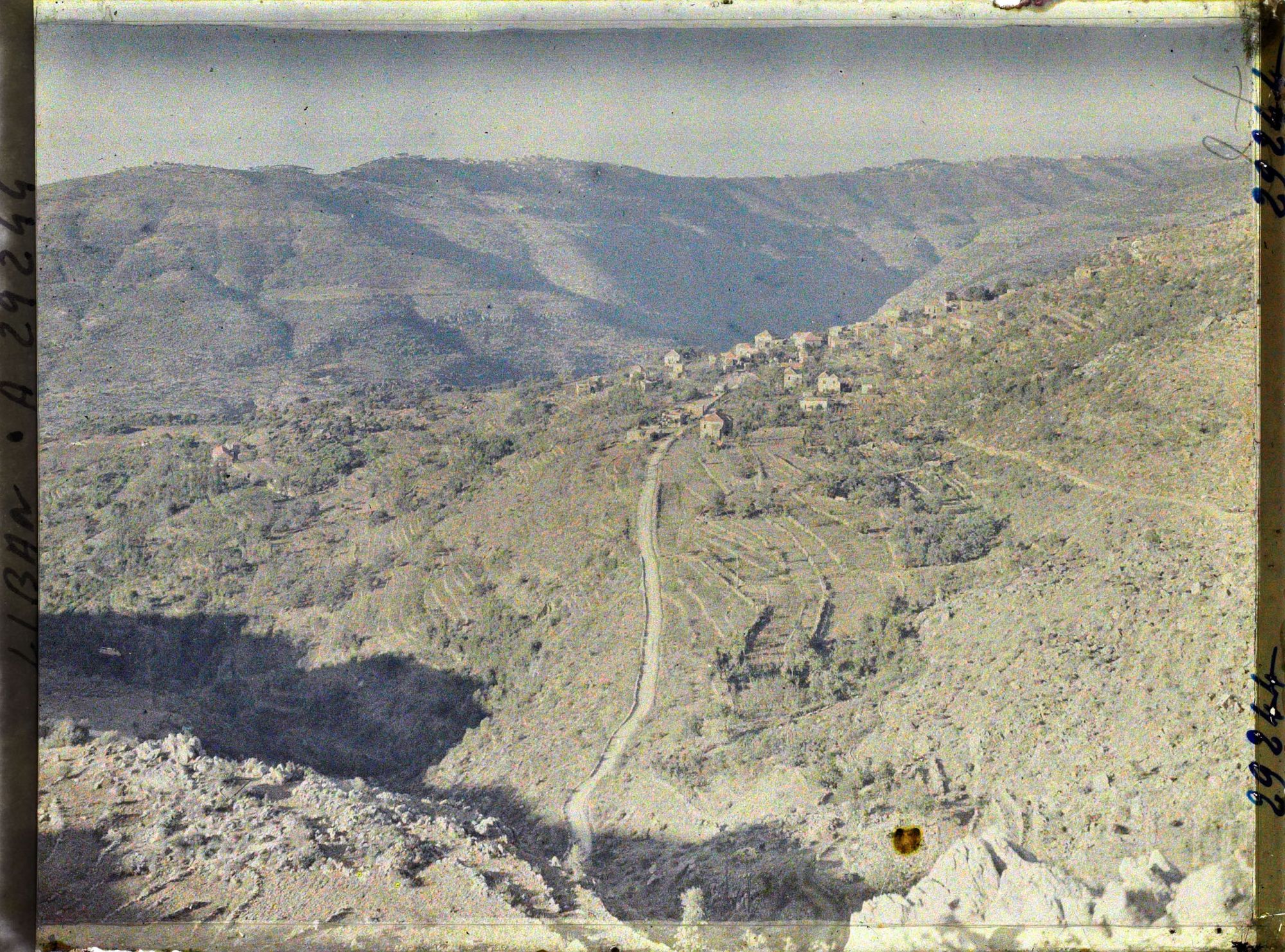 Image représentant Vue partielle du village