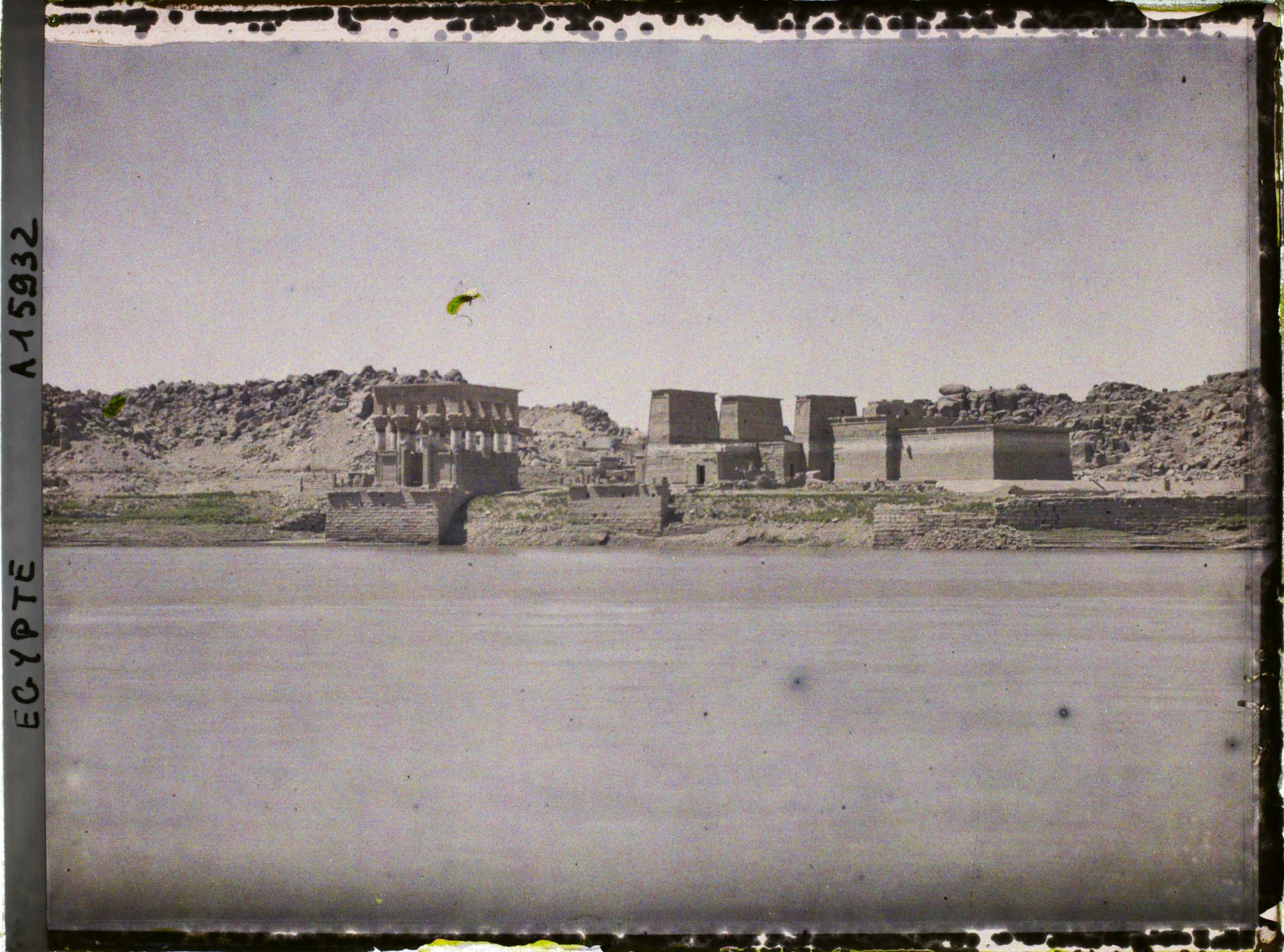 Image représentant Vue d'ensemble sur le temple d'Isis