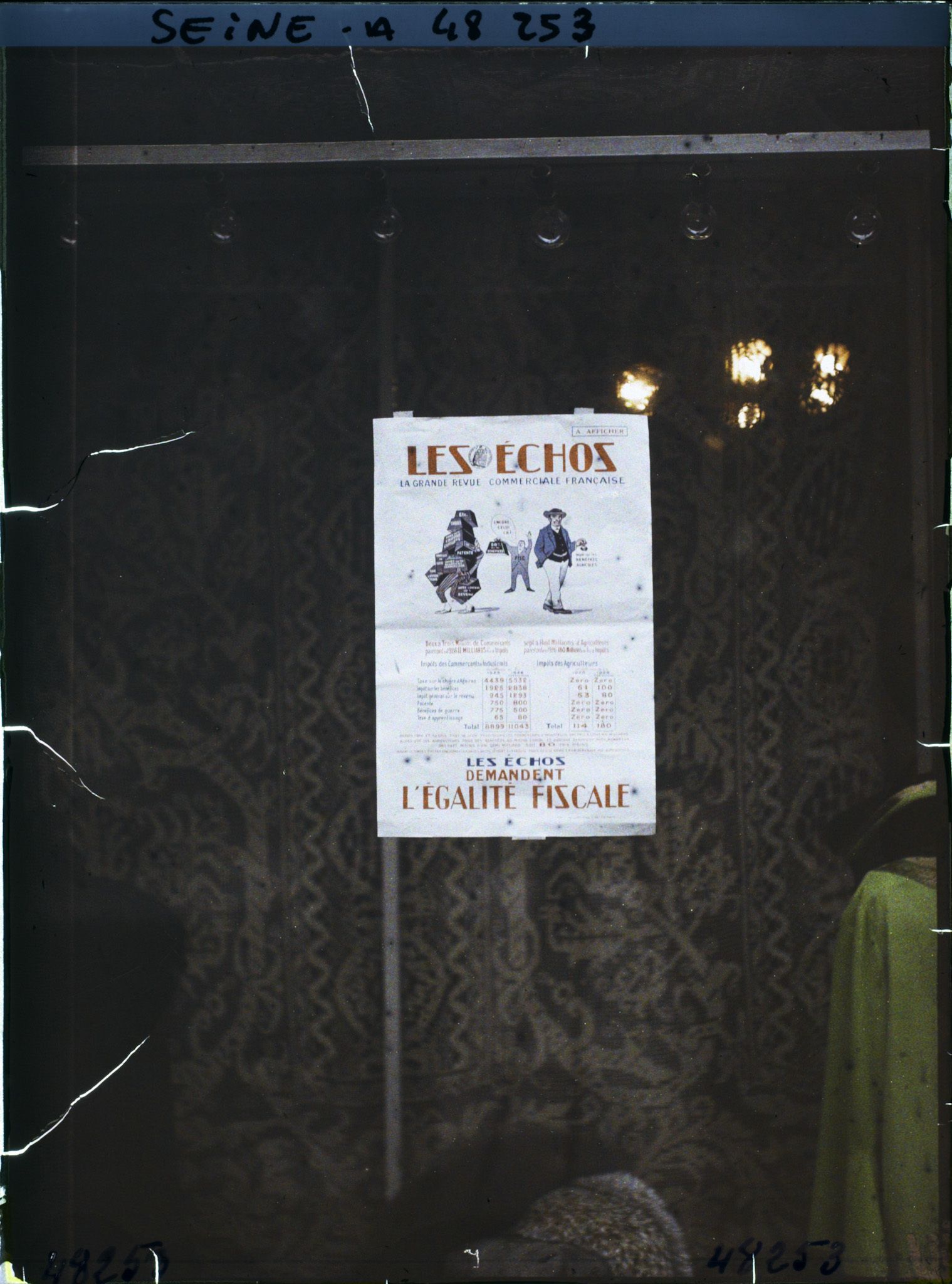 Image représentant Affiche du journal Les Echos pour l'égalité fiscale