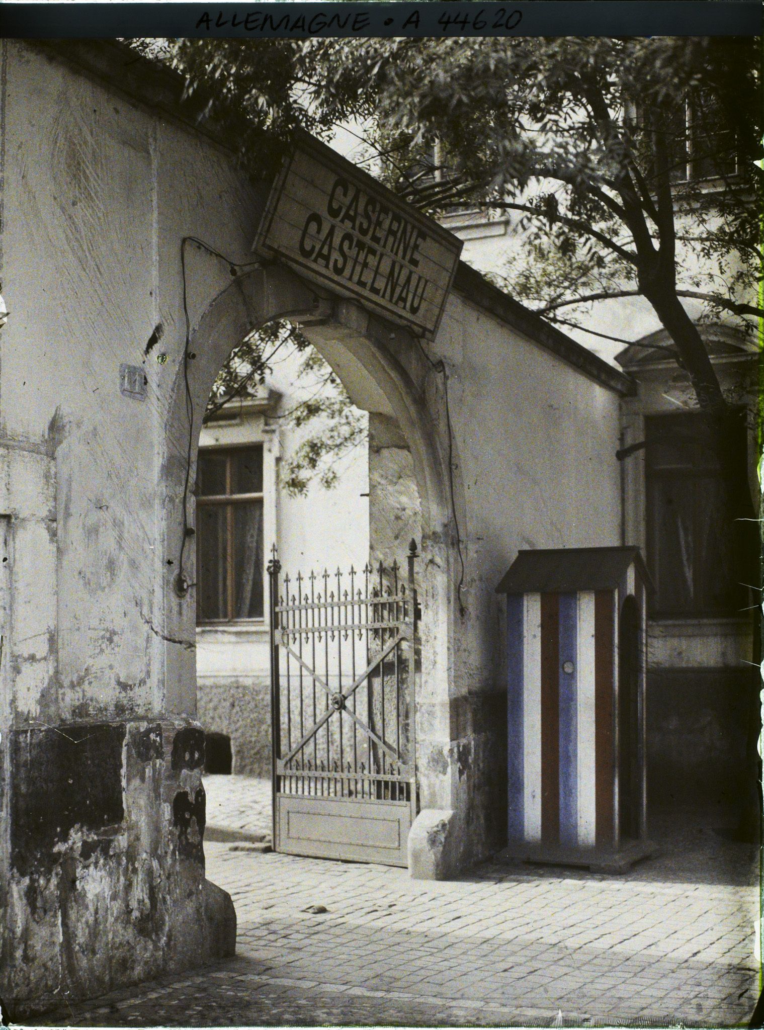 Image représentant Allemagne, Mayence, Caserne Castelnau