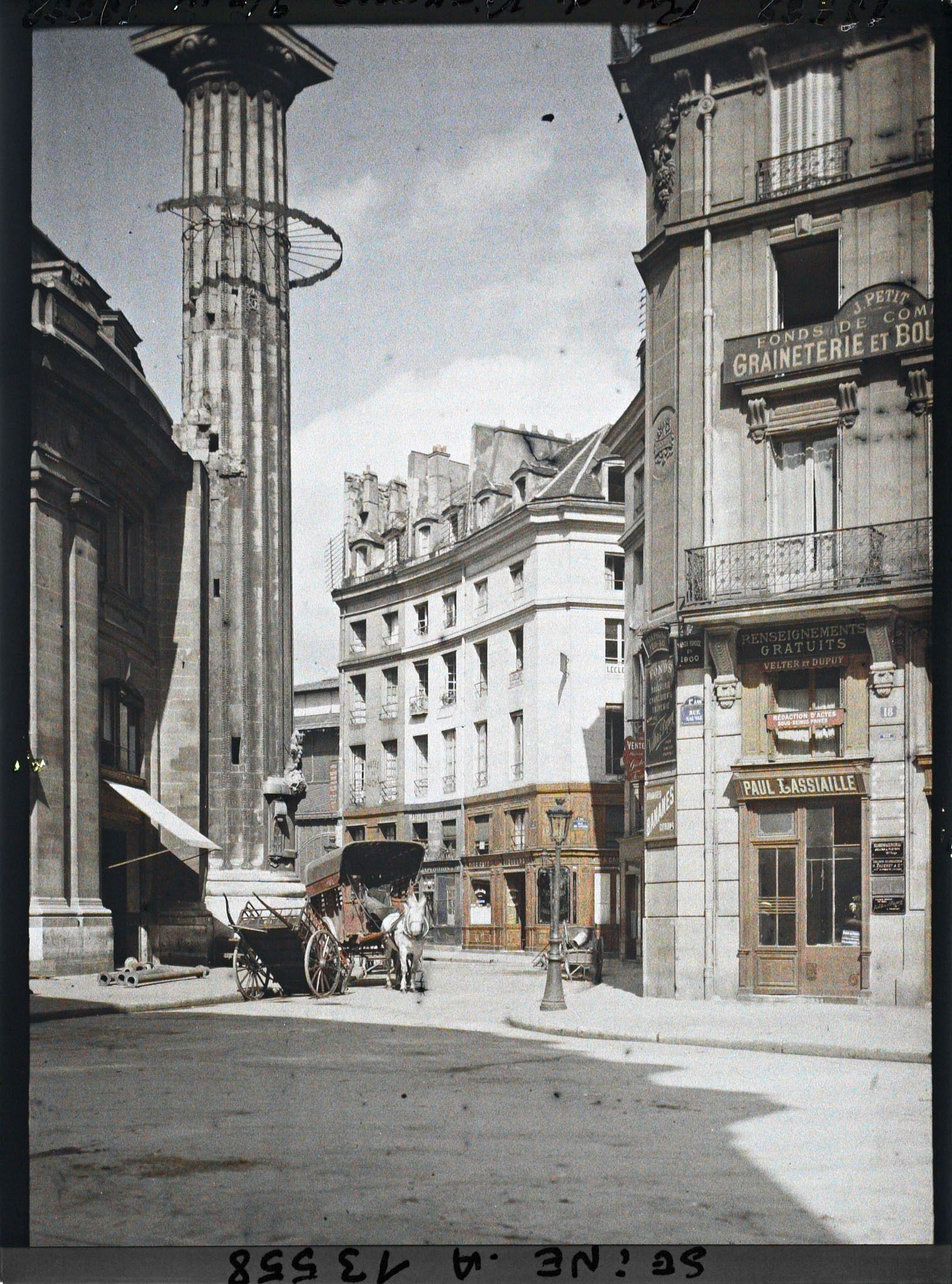 Image représentant La rue de Viarmes et la Colonne astrologique