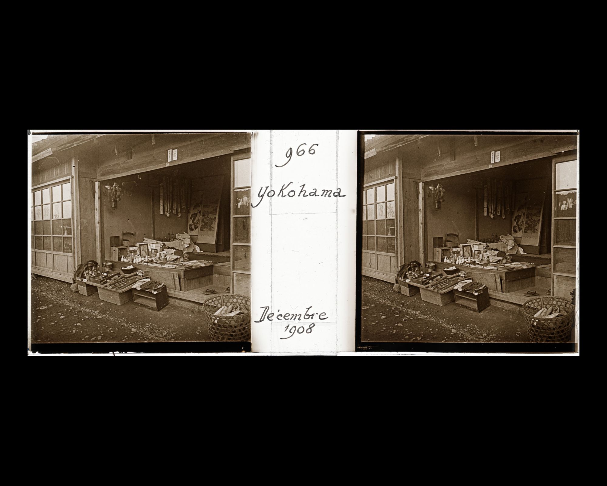 Image représentant L'échoppe d'un vendeur d'antiquités?