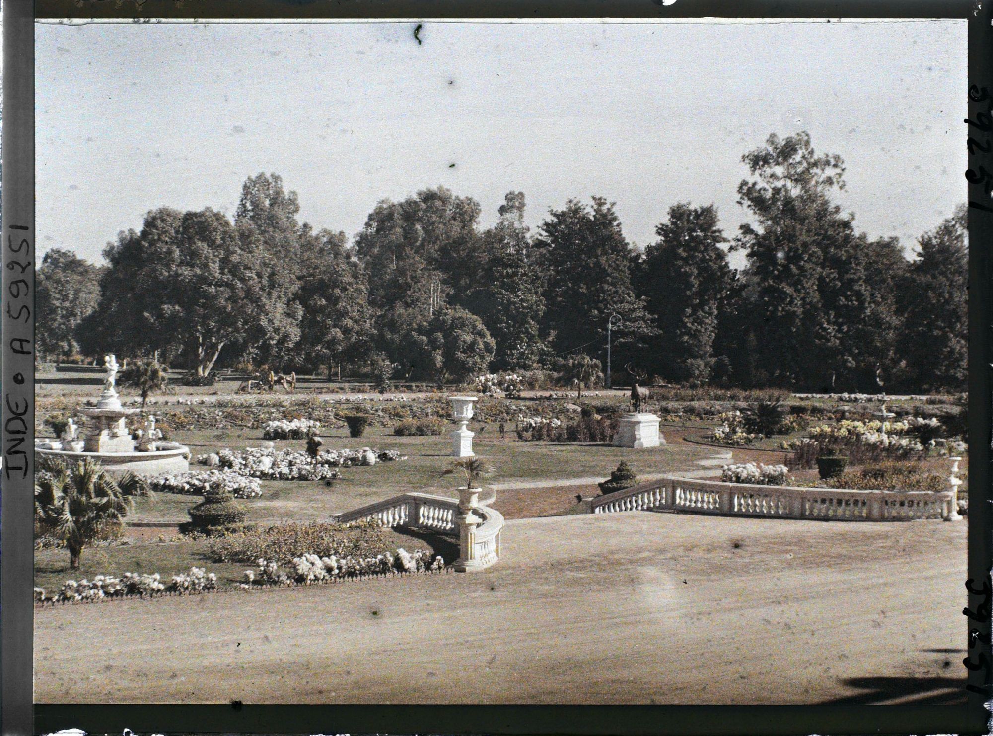 Image représentant Jardin du nouveau palais du maharajah Jagatjit Singh