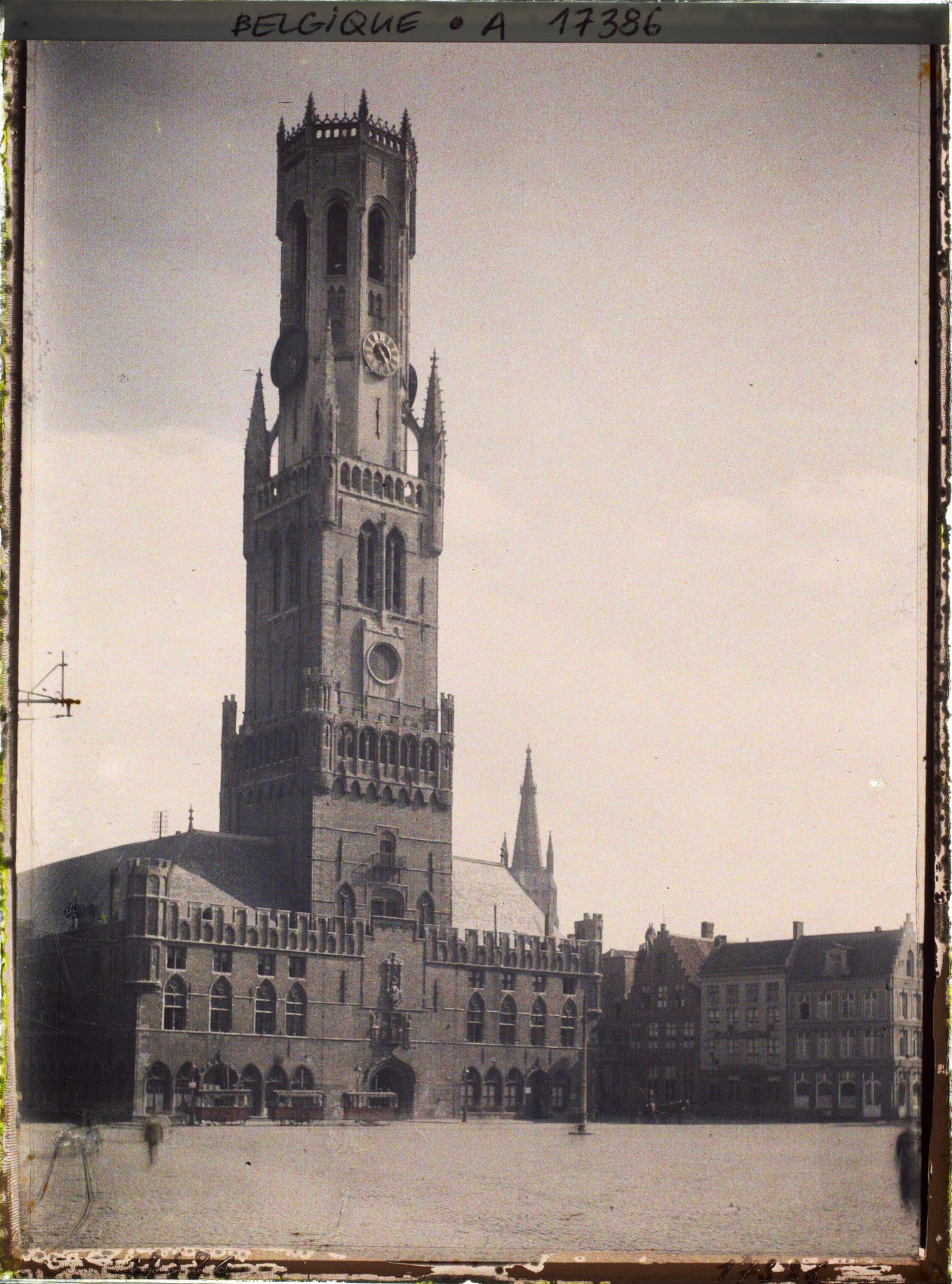 Image représentant Belgique, Bruges, Les Halles et le Beffroi