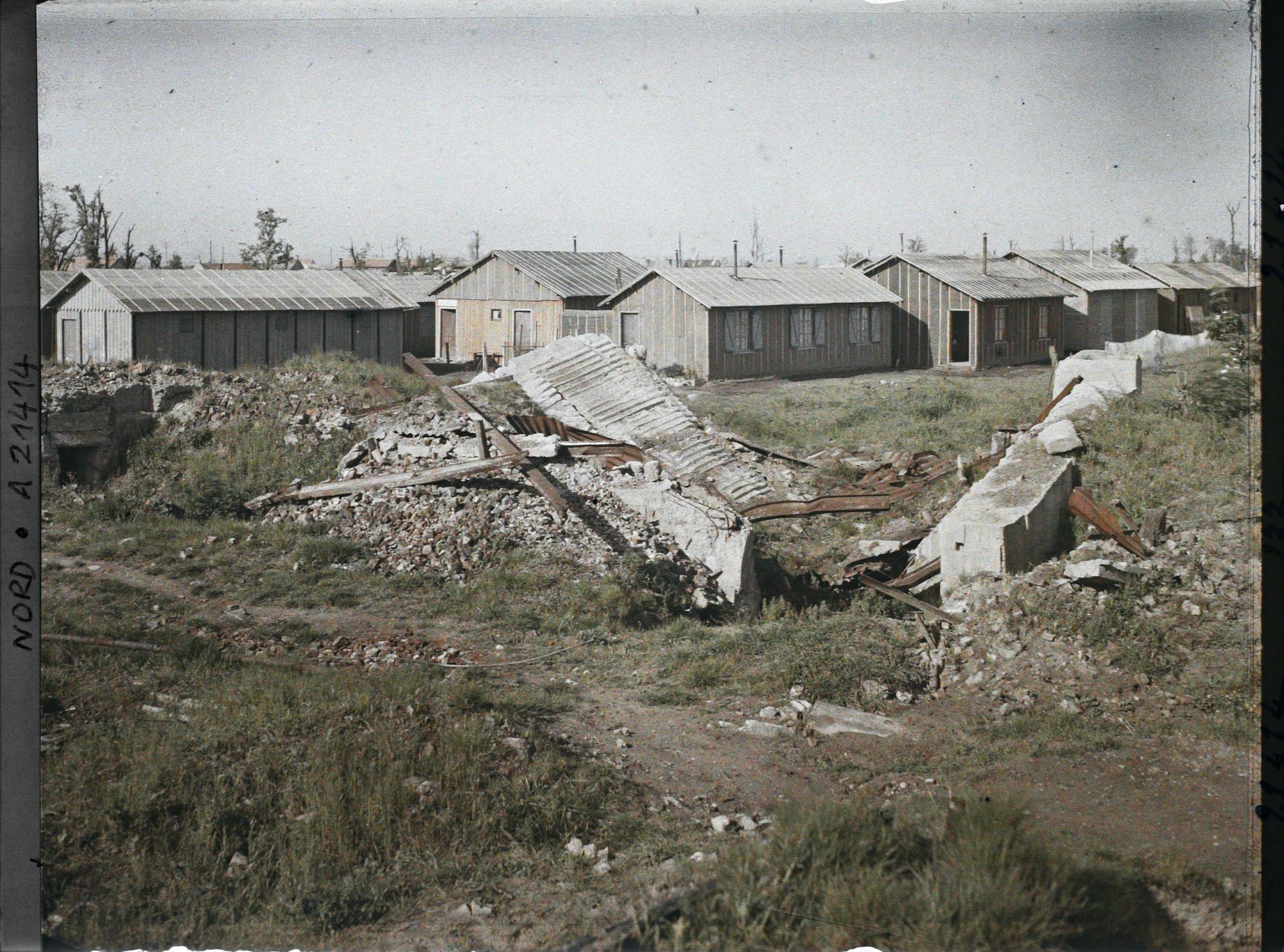 Image représentant France, La Bassée, Groupe de Maisons et abris d'artillerie