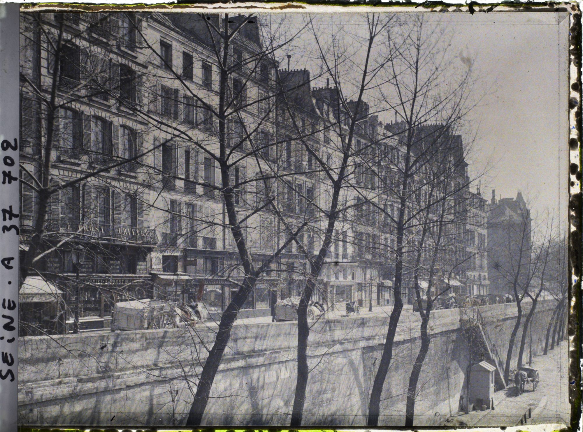 Image représentant Le quai des Orfèvres vu du Pont-Neuf