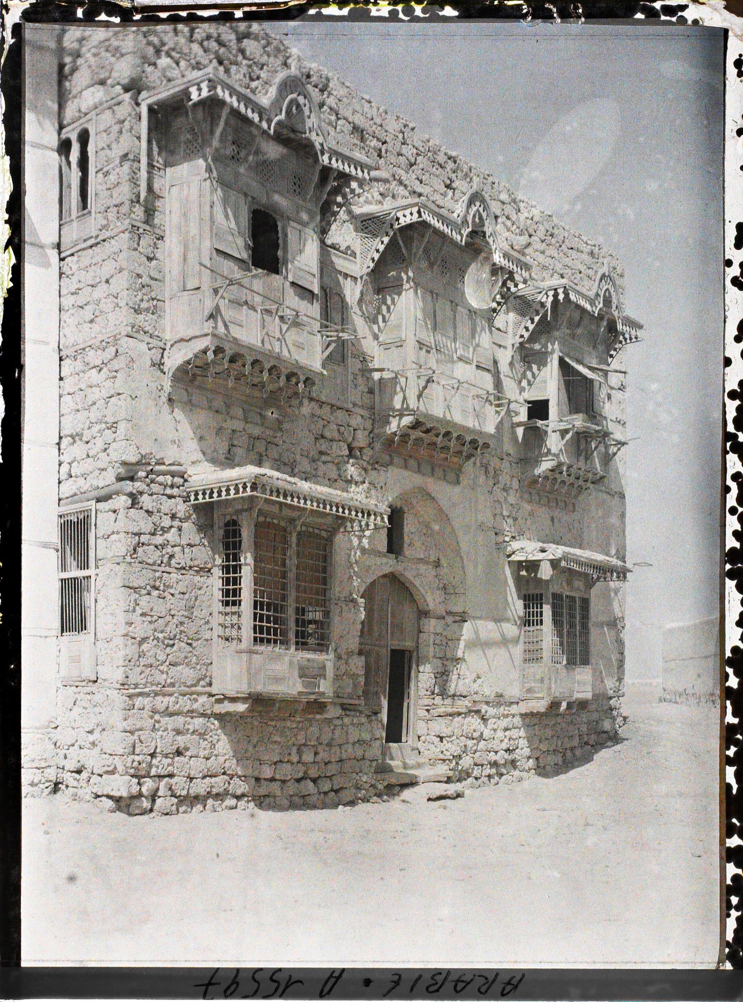 Image représentant Façade de maison traditionnelle