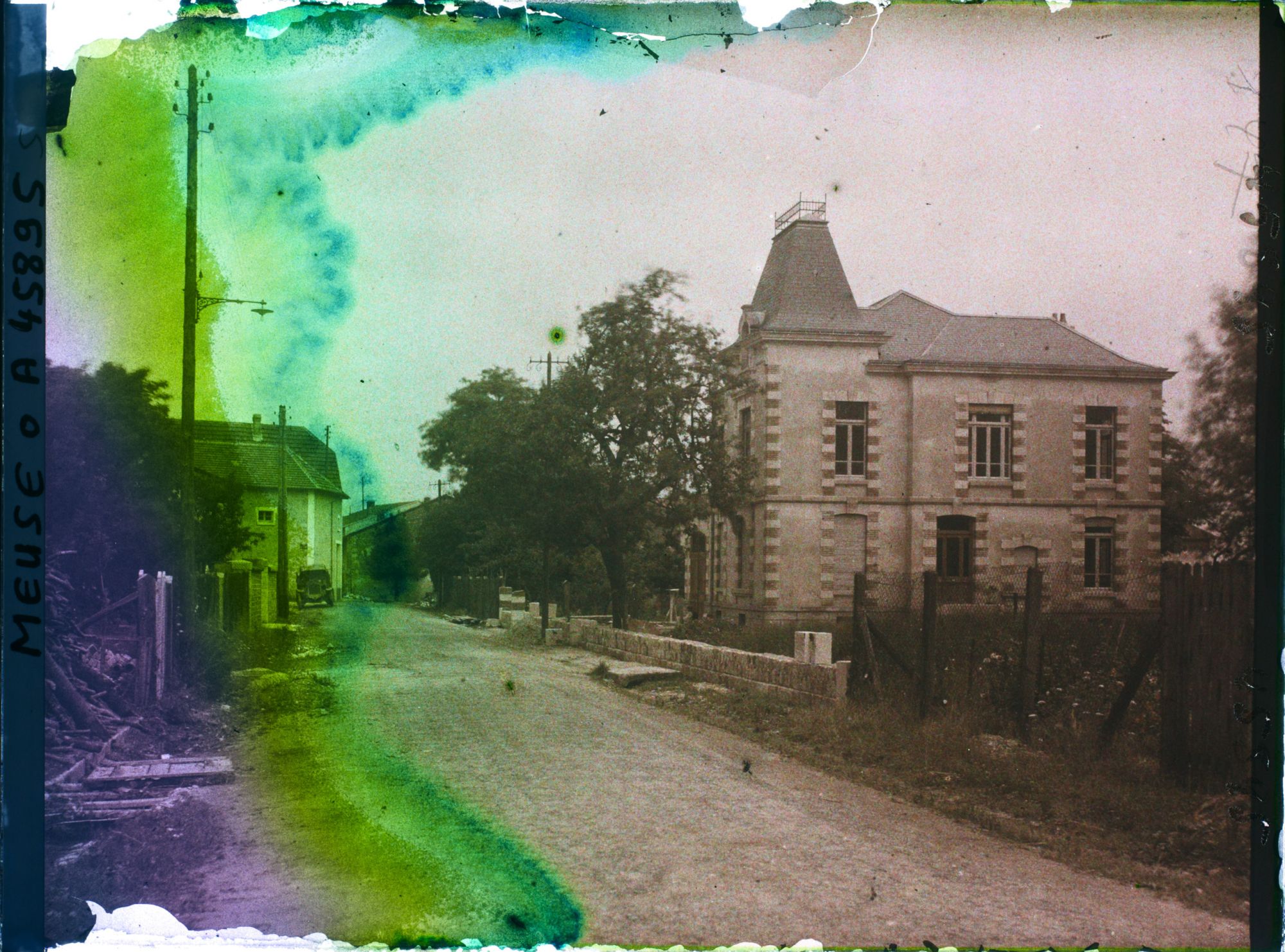 Image représentant France, St Maurice-sous-les-côtes, Entrée Sud du Village