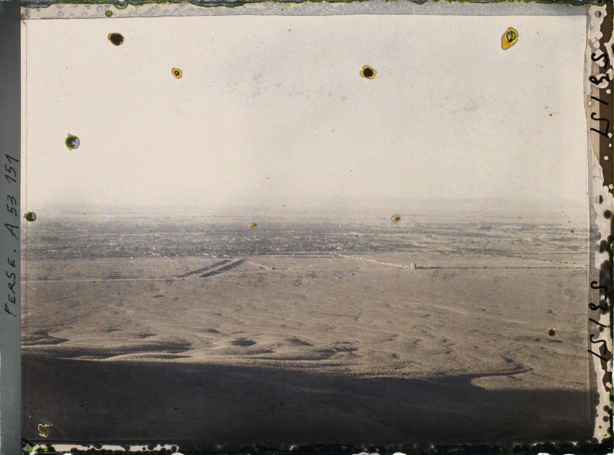 Image représentant Panorama vers Ispahan et Djolfa (prise du sud de l'agglomération)