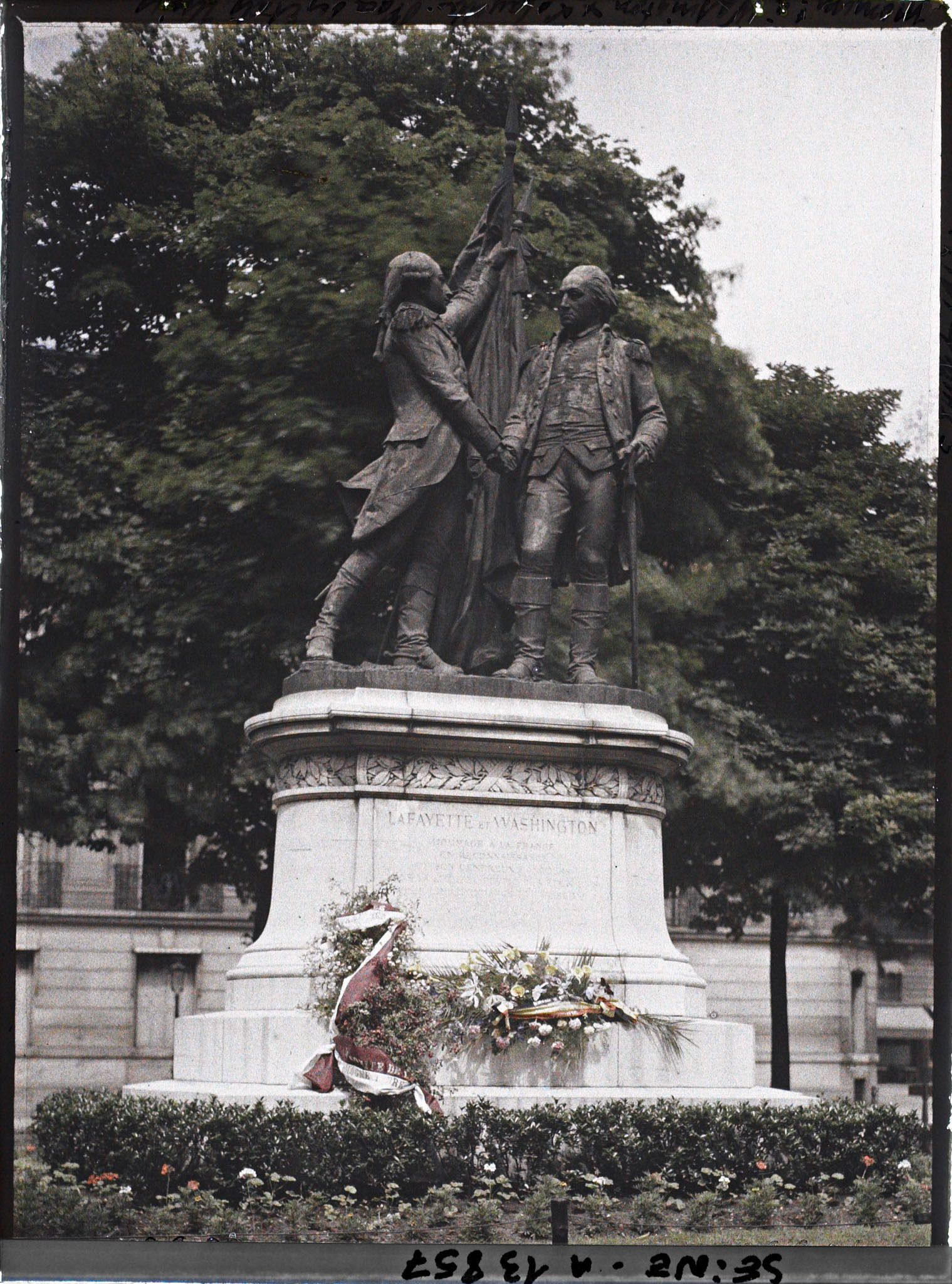 Image représentant Monument à La Fayette et Washington place des Etats-Unis