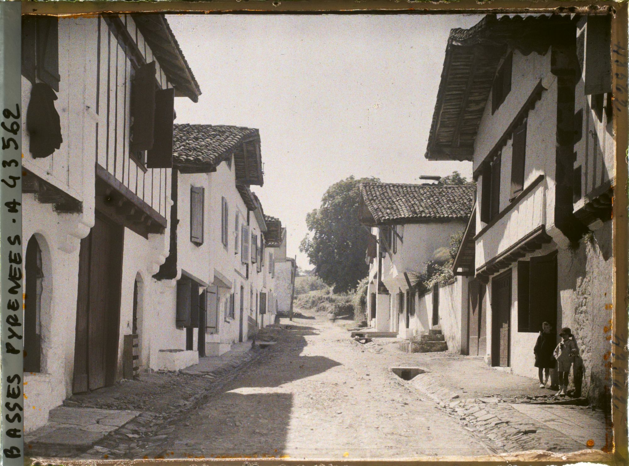 Image représentant France, La Bastide - Clairence, Les rues du Village (S'écrit également : Labastide - Clairence)