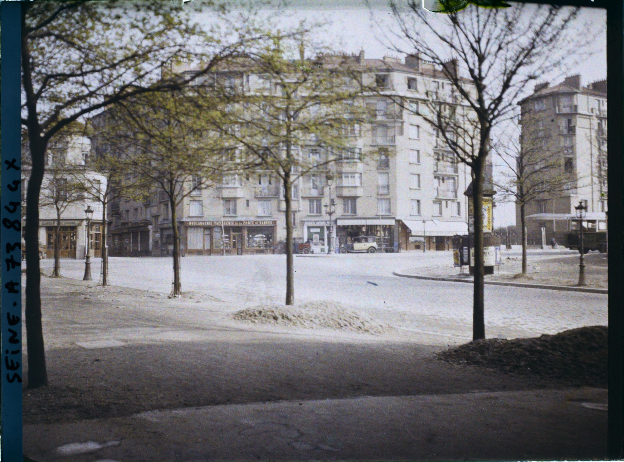 Image représentant Construction d'immeuble sur l'emplacement des anciennes fortifications, porte de Vanves