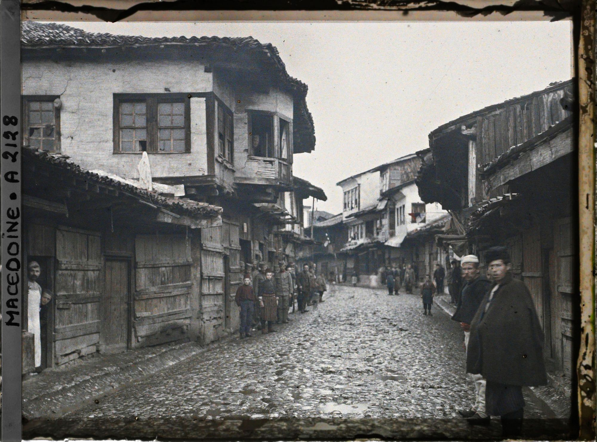 Image représentant La grande rue de Struga qui conduit au pont bâti