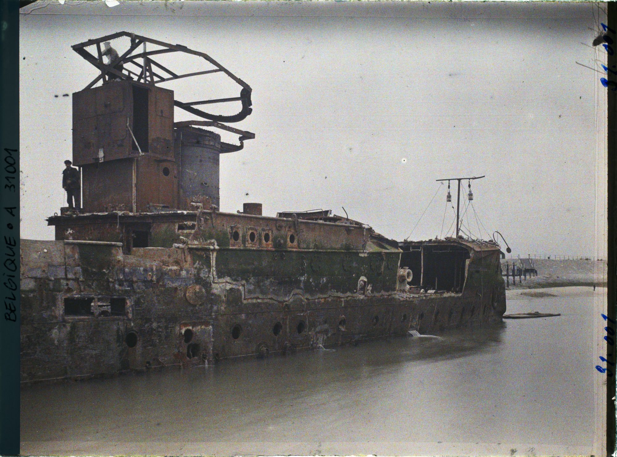 Image représentant Belgique, Zeebrugge, L'avant de l'"Intrepide"