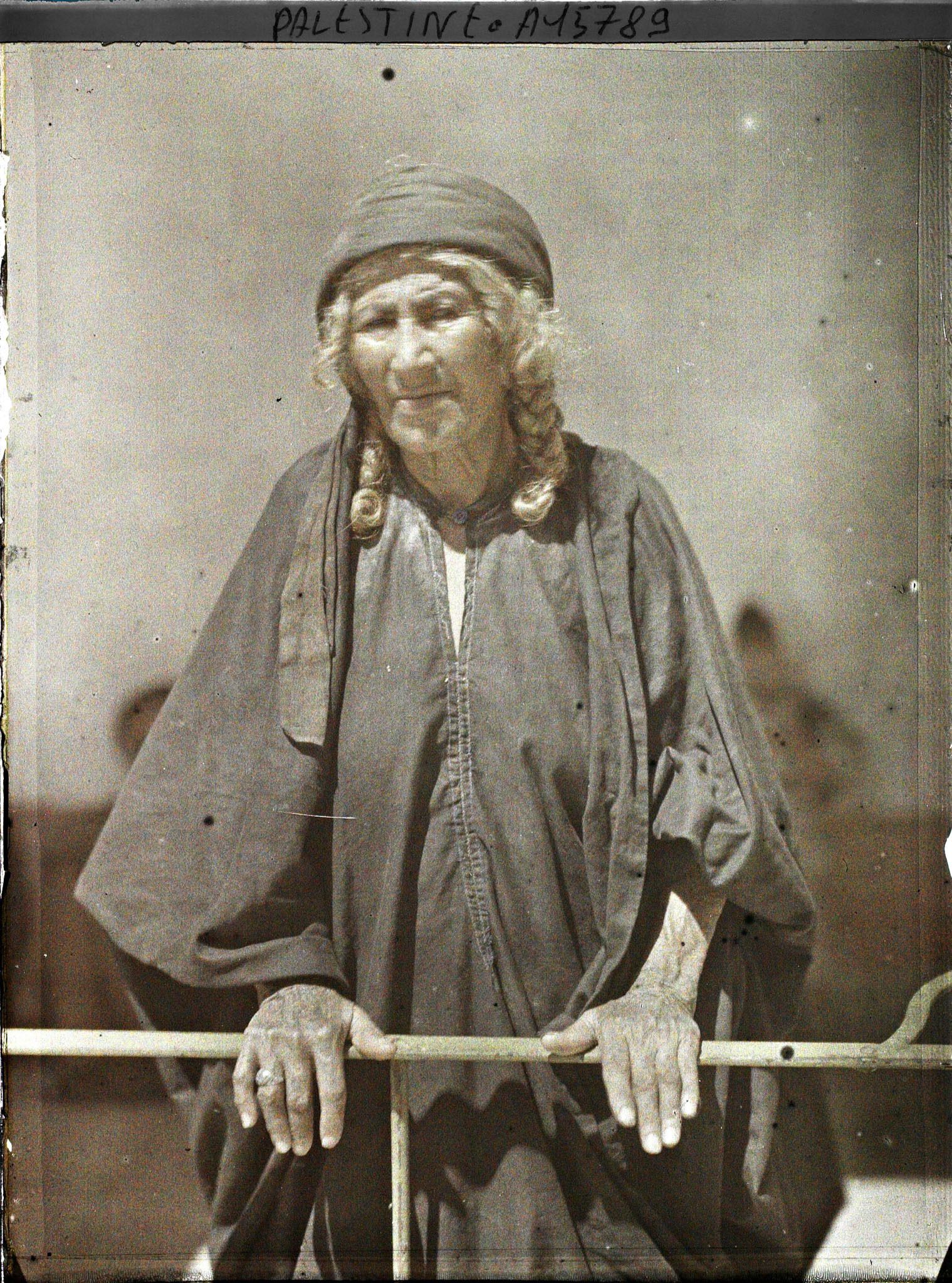 Image représentant Vieille bédouine