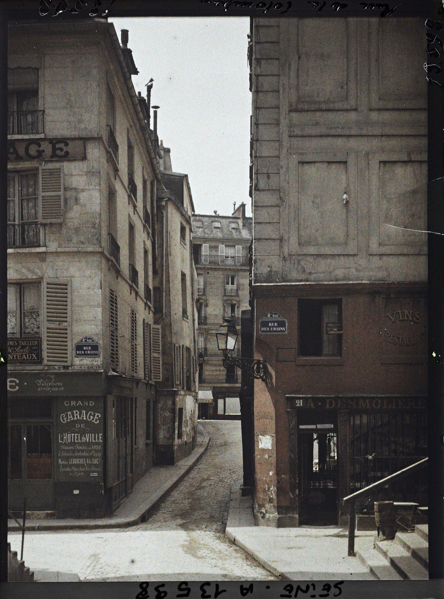 Image représentant La rue de la Colombe et le rue des Ursins