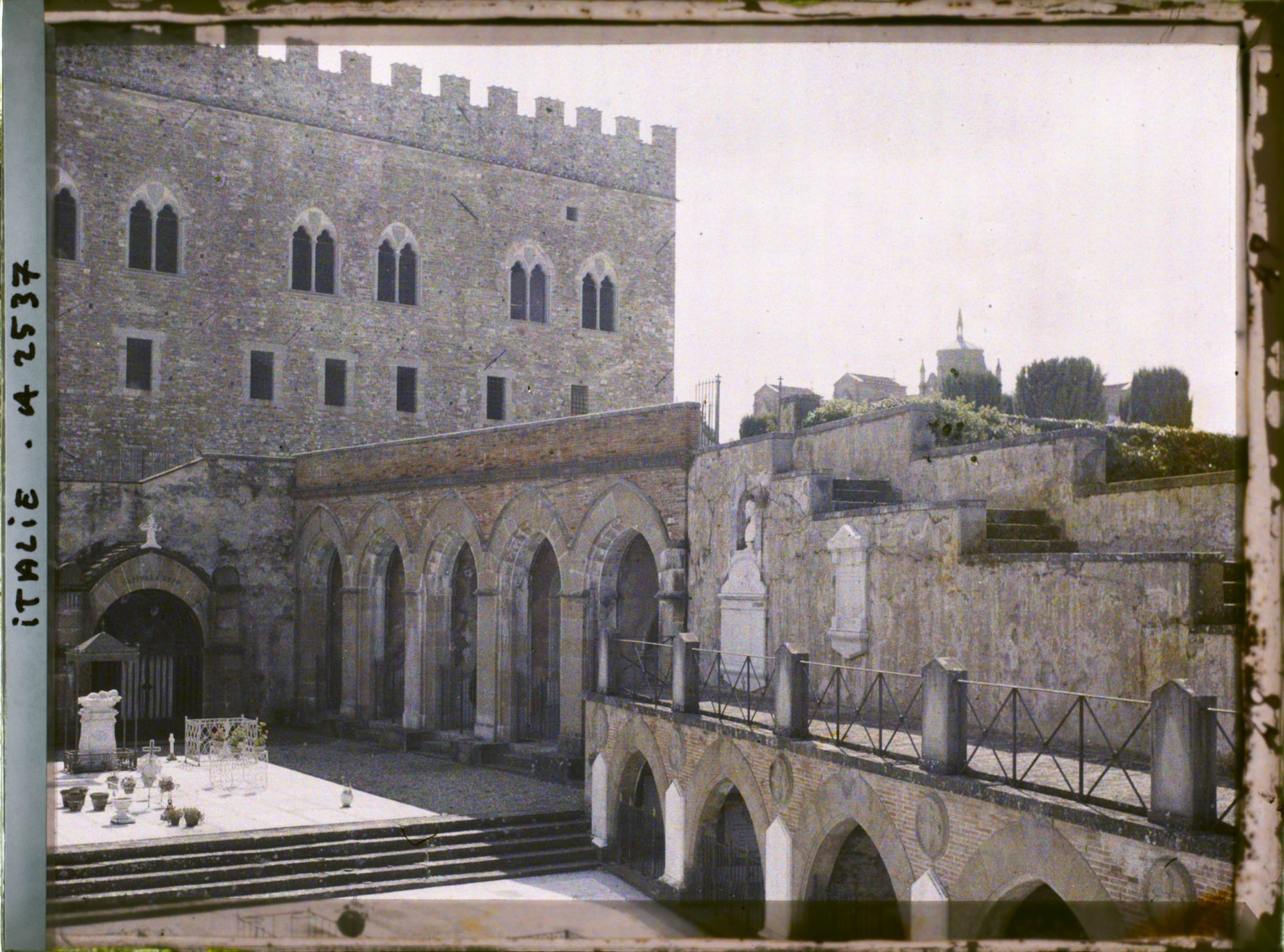 Image représentant Forteresse de la colline de San Miniato