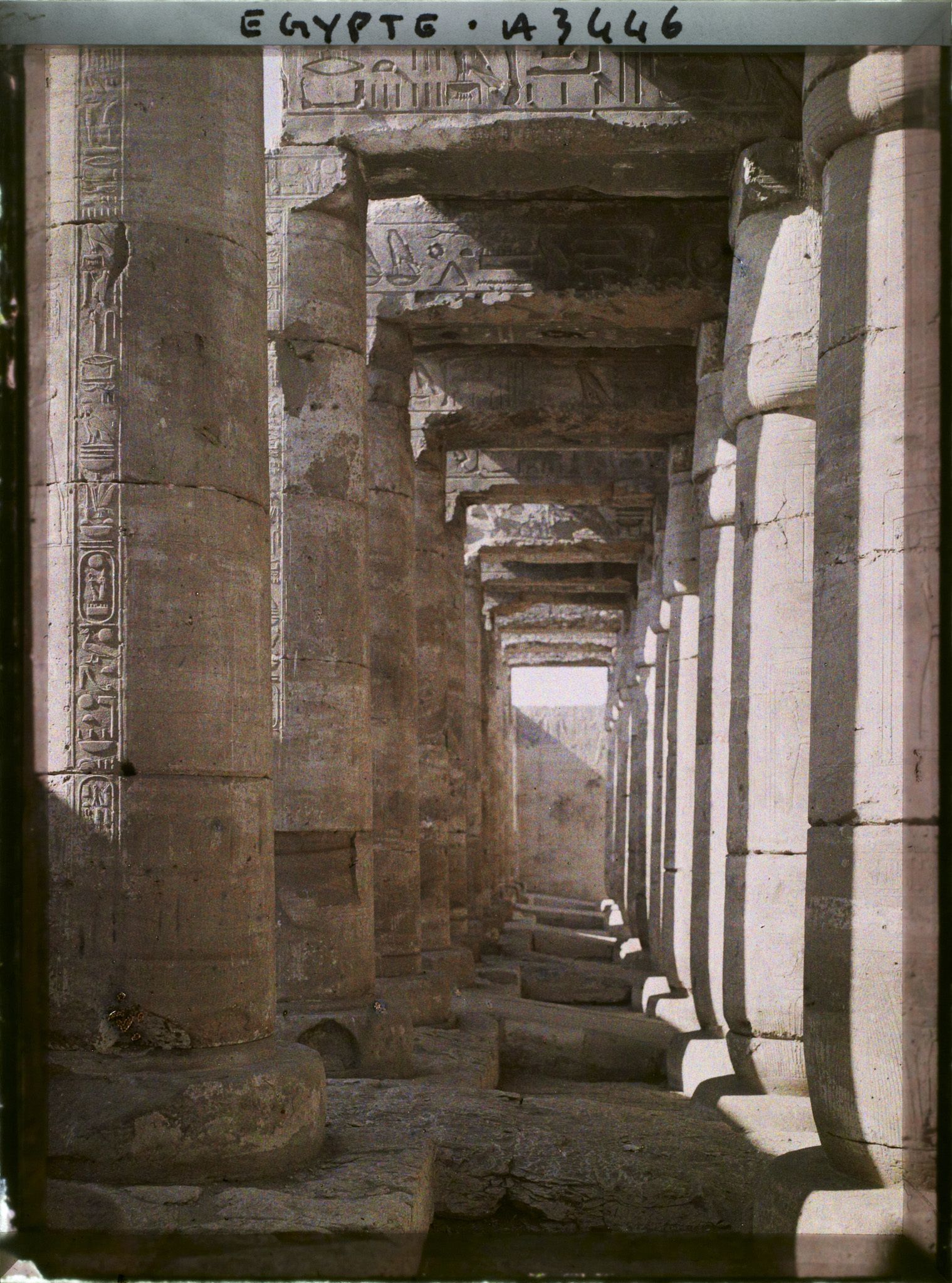 Image représentant Intérieur de la deuxième salle hypostyle du temple de Sethi Ier