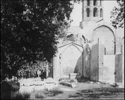 Image représentant Cloître Sainte Trophine, Alyscamps, Arènes
