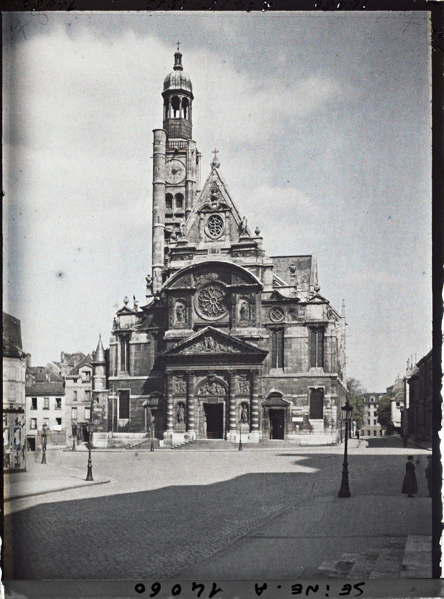 Image représentant L'église Saint-Etienne-du-Mont place Sainte-Geneviève