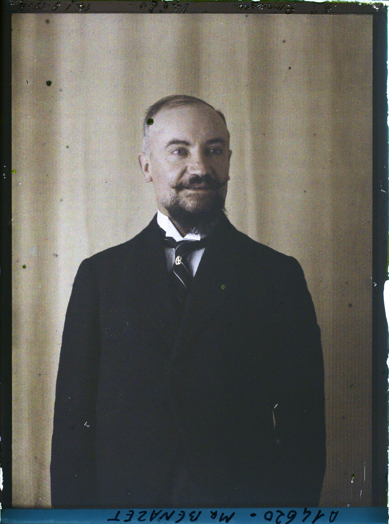 Image représentant https://musee-albert-kahn.s-museum.fr/home/NWQ2OTAwYzNmYjZlZTk1ZWQwODJmMjY4L2dlbmVyaWMtbm90aWNlLXRhYi9hdXRob3JpdHkvNjE3YTc5ZjVjZjhiODk2OGIzMzM3ZDIx/5d6900c3fb6ee95ed082f268/generic-notice-tab/authority/617a79ebcf8b8968b3336886 Monsieur Bénazet