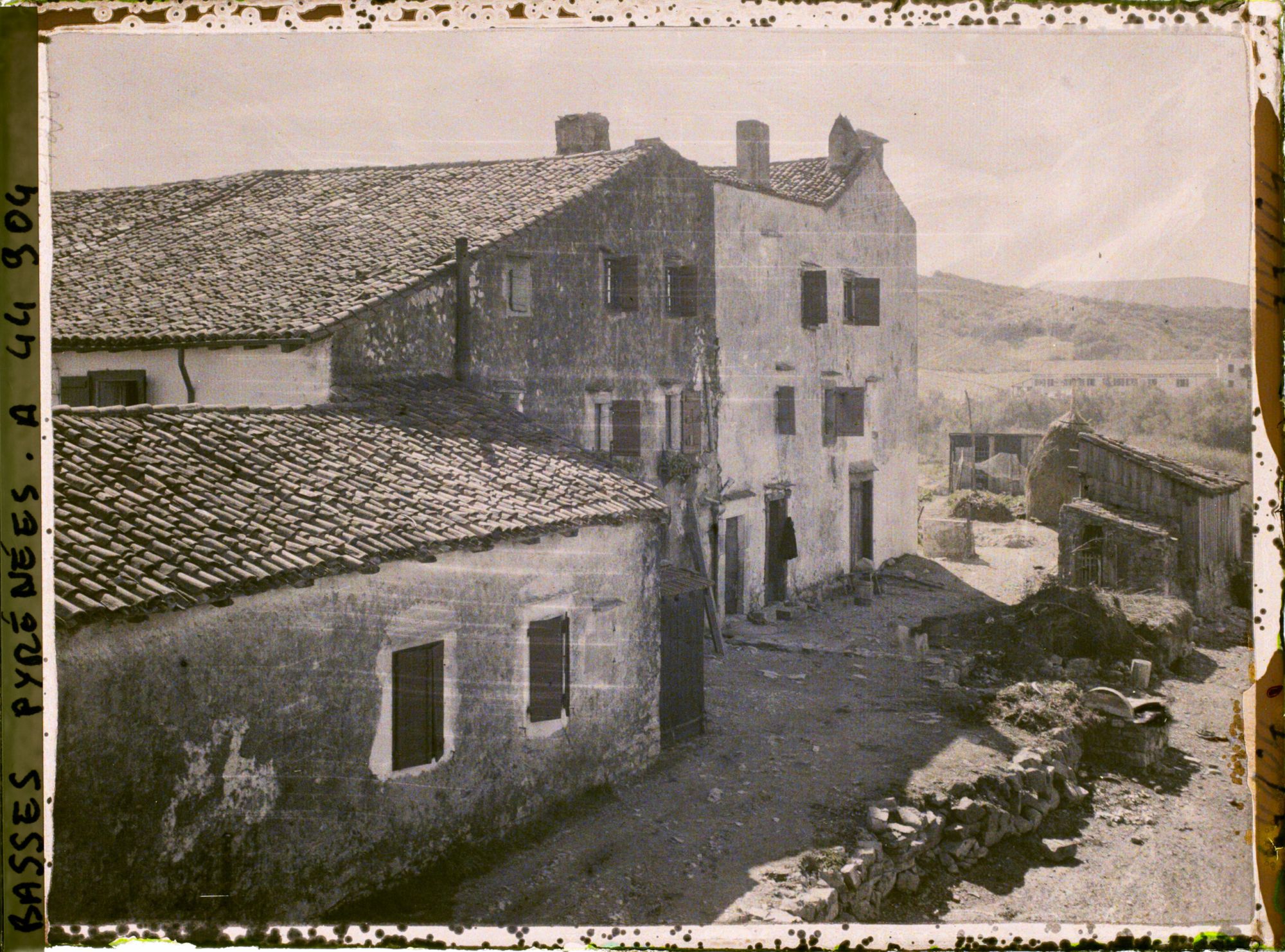 Image représentant France, Socoa, Vieilles Maisons près du Vieux Pont