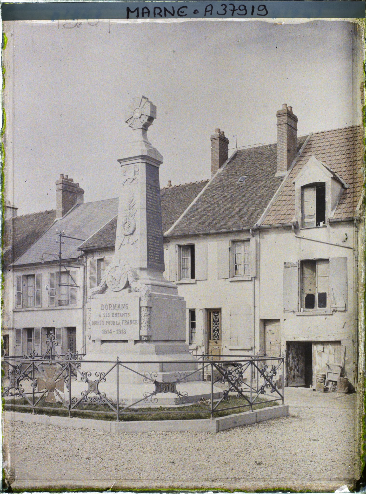Image représentant France, Dormans, Monument aux morts de 1914-1919