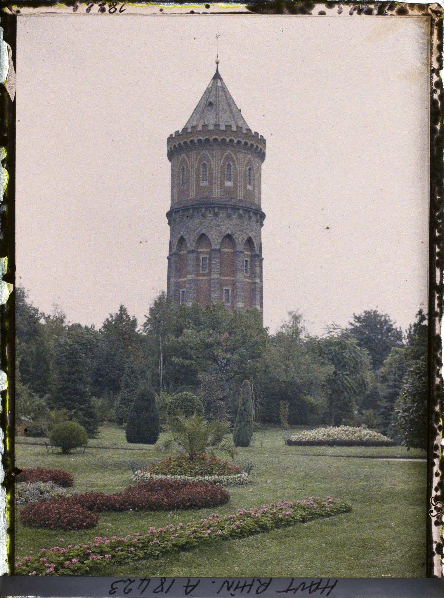 Image représentant France, Colmar, Les Jardins et la Tour du Château d'Eau