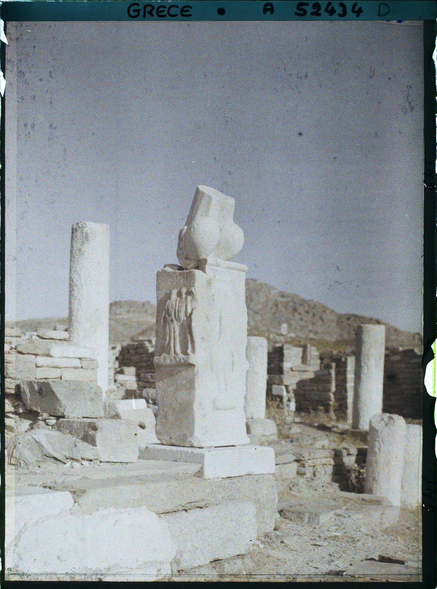 Image représentant Ex - Voto à Dionysos