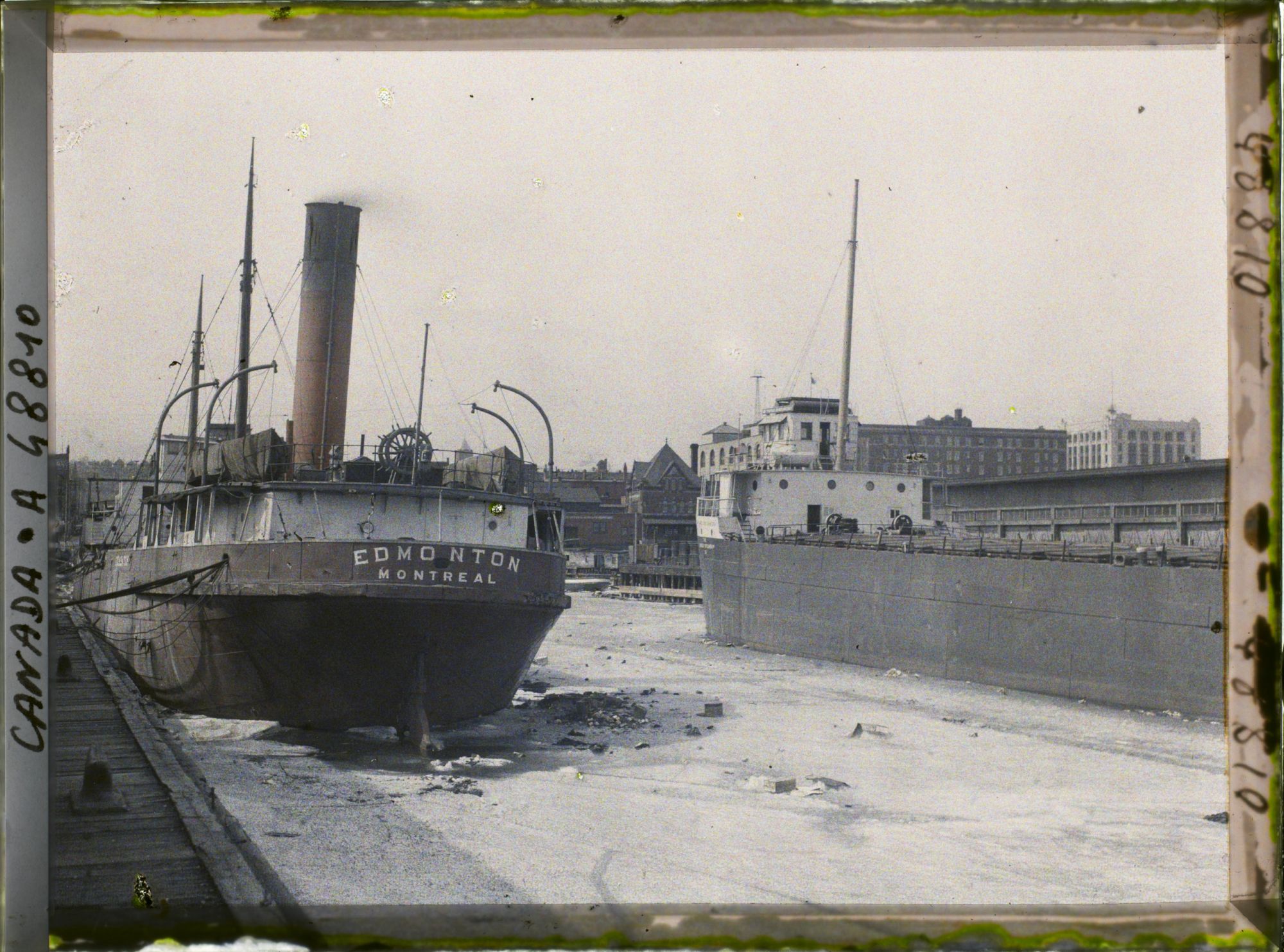 Image représentant Canada, Port Arthur, Un Coin du Port