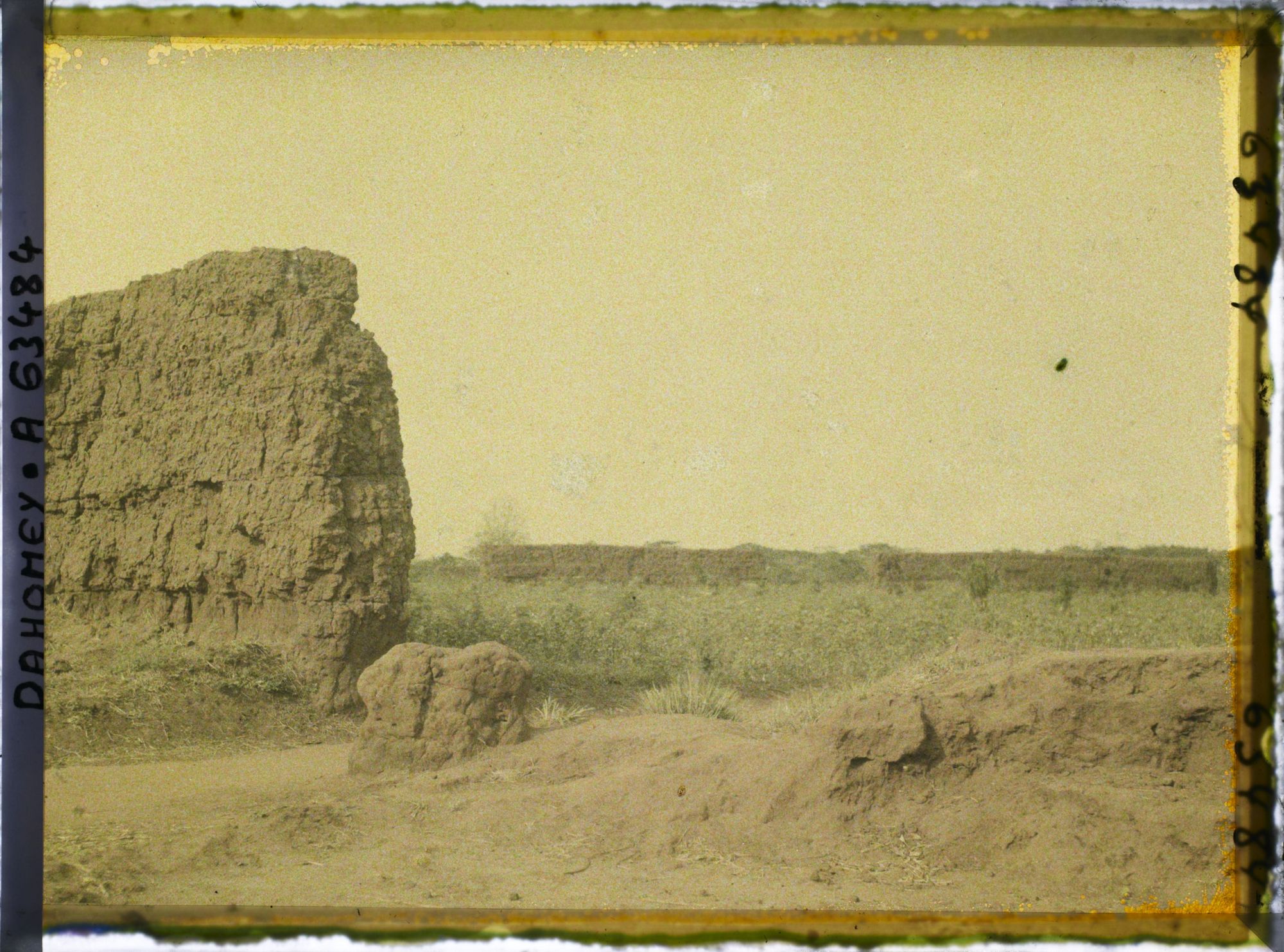 Image représentant Murailles du palais de  null Béhanzin