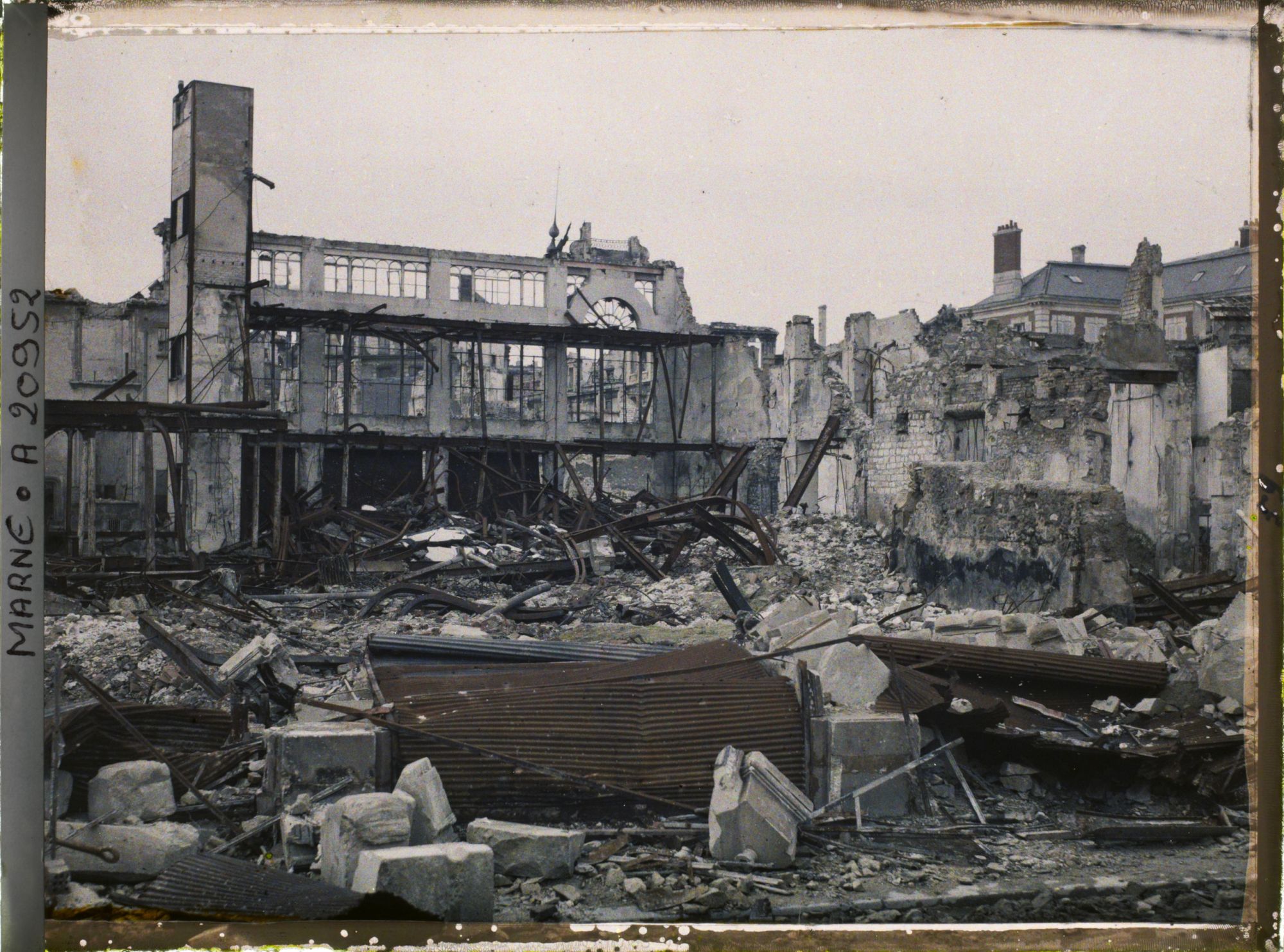 Image représentant France, Reims, Carcasse des Galeries Rémoises