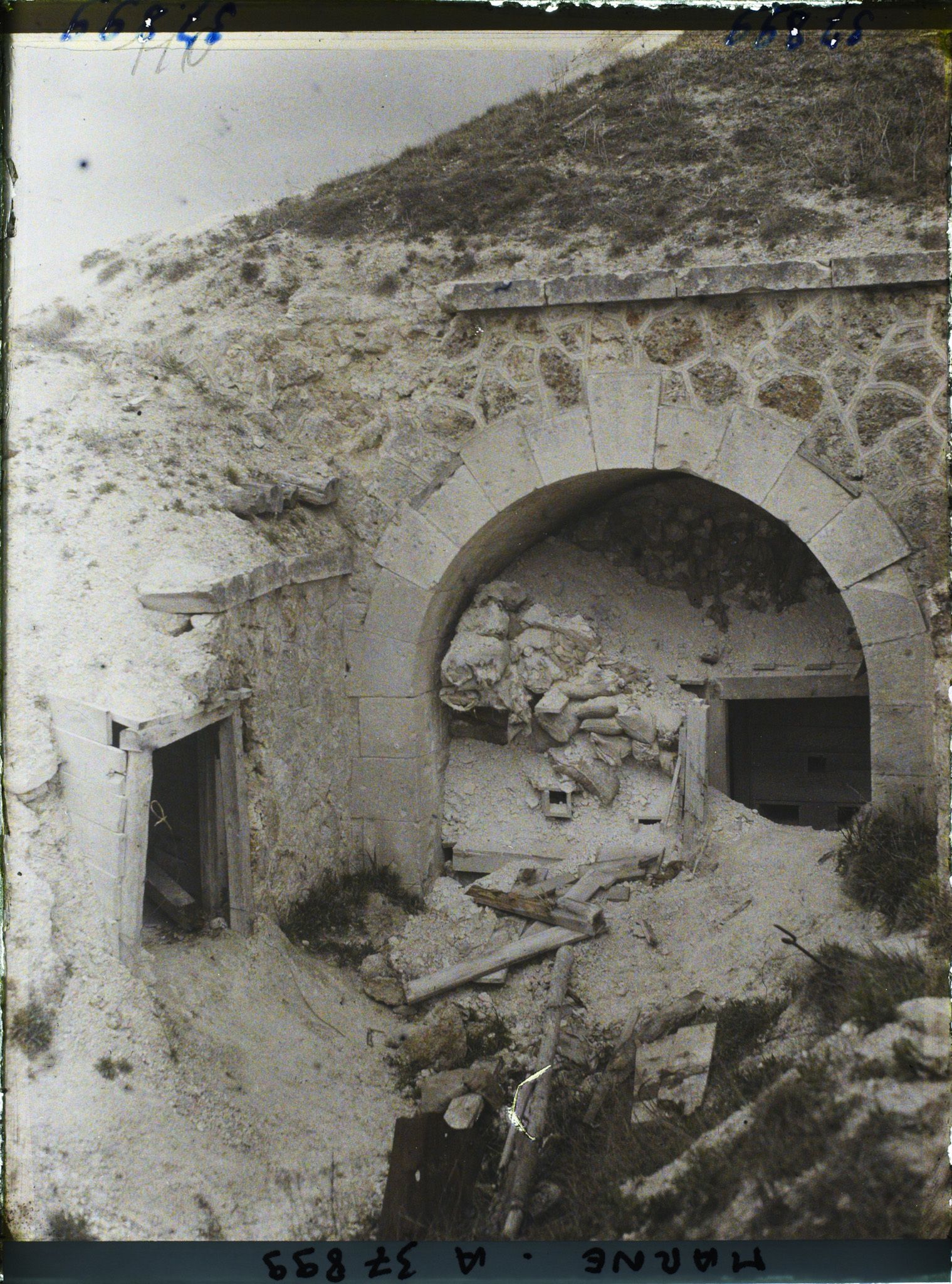 Image représentant France, La Pompelle, Défenses improvisées face Sud