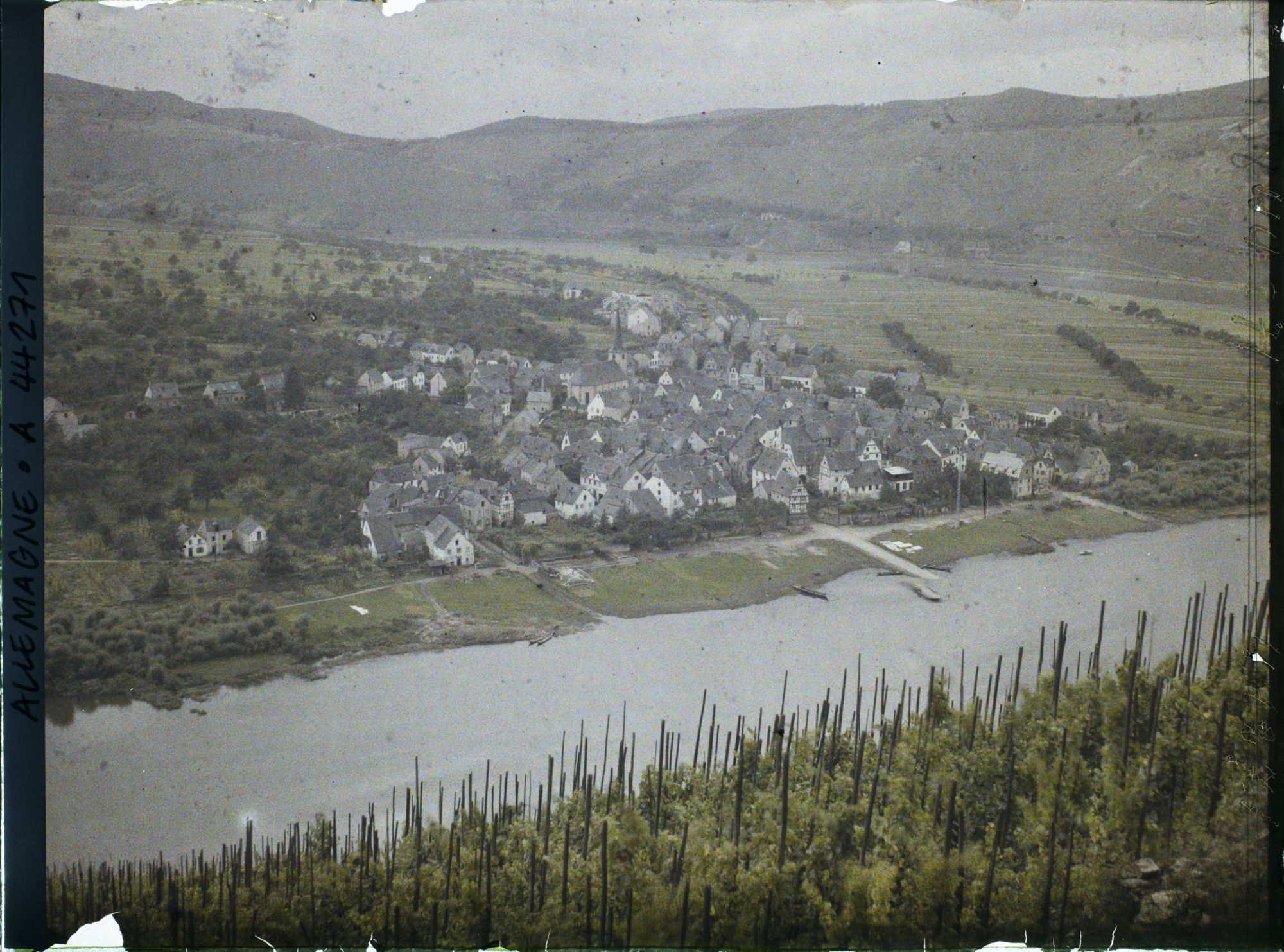 Image représentant Allemagne, Pünderich, Vue Gle de la Moselle et du Village