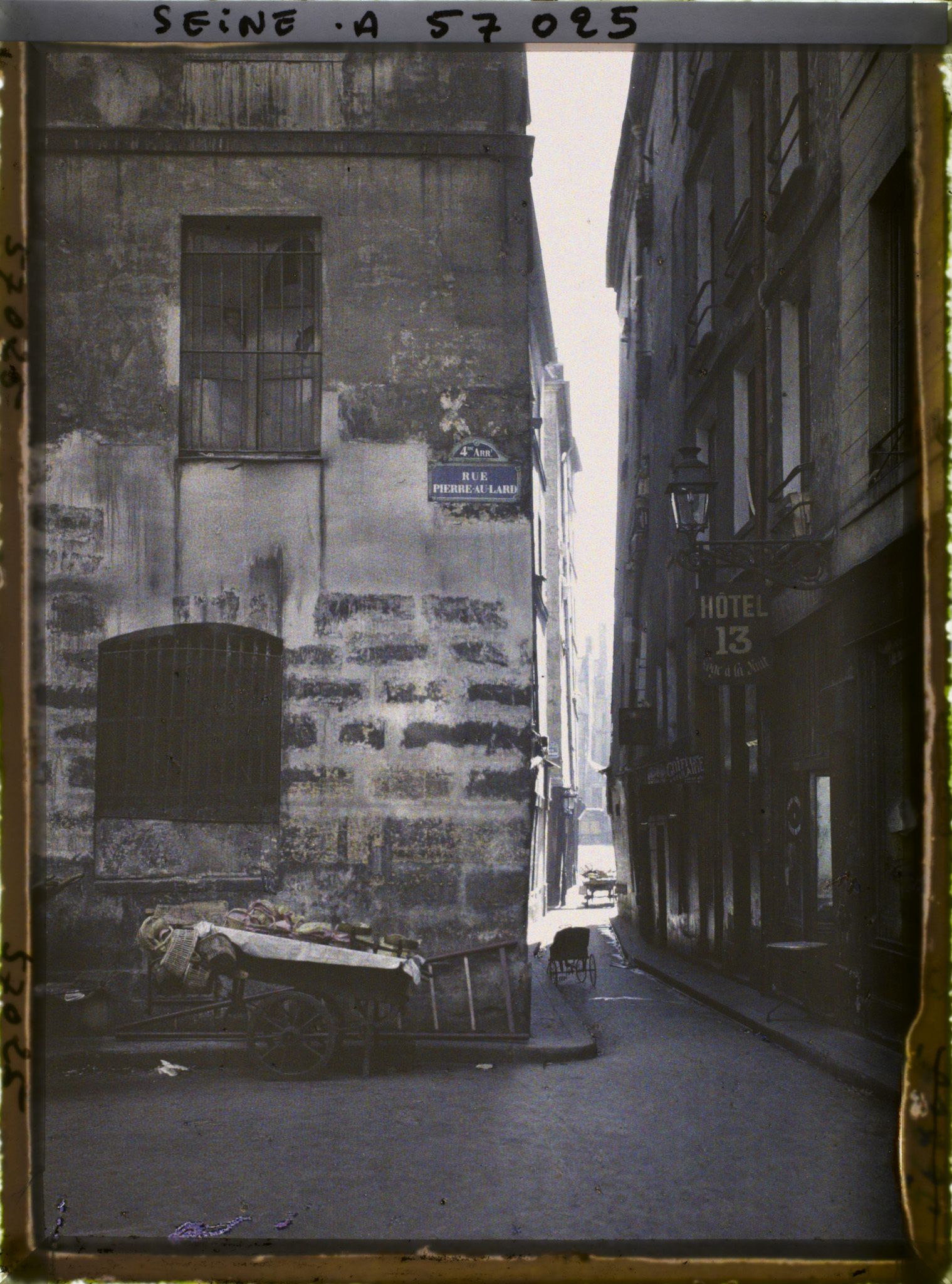 Image représentant La rue Brisemiche depuis la rue Pierre-au-Lard