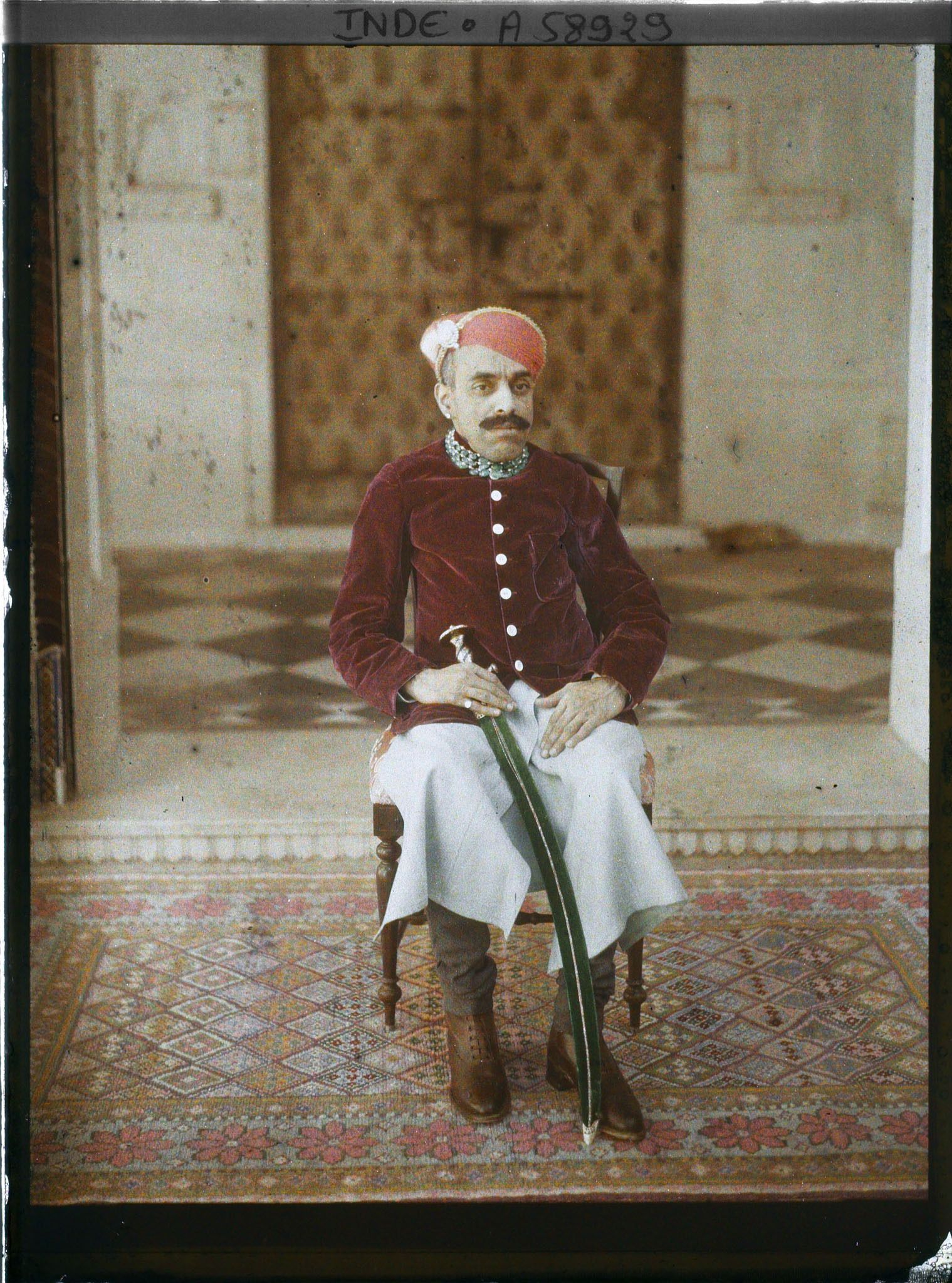 Image représentant Le prince rajpoute héritier du Mewar, Maharana Bhupal Singh (1884-1955)