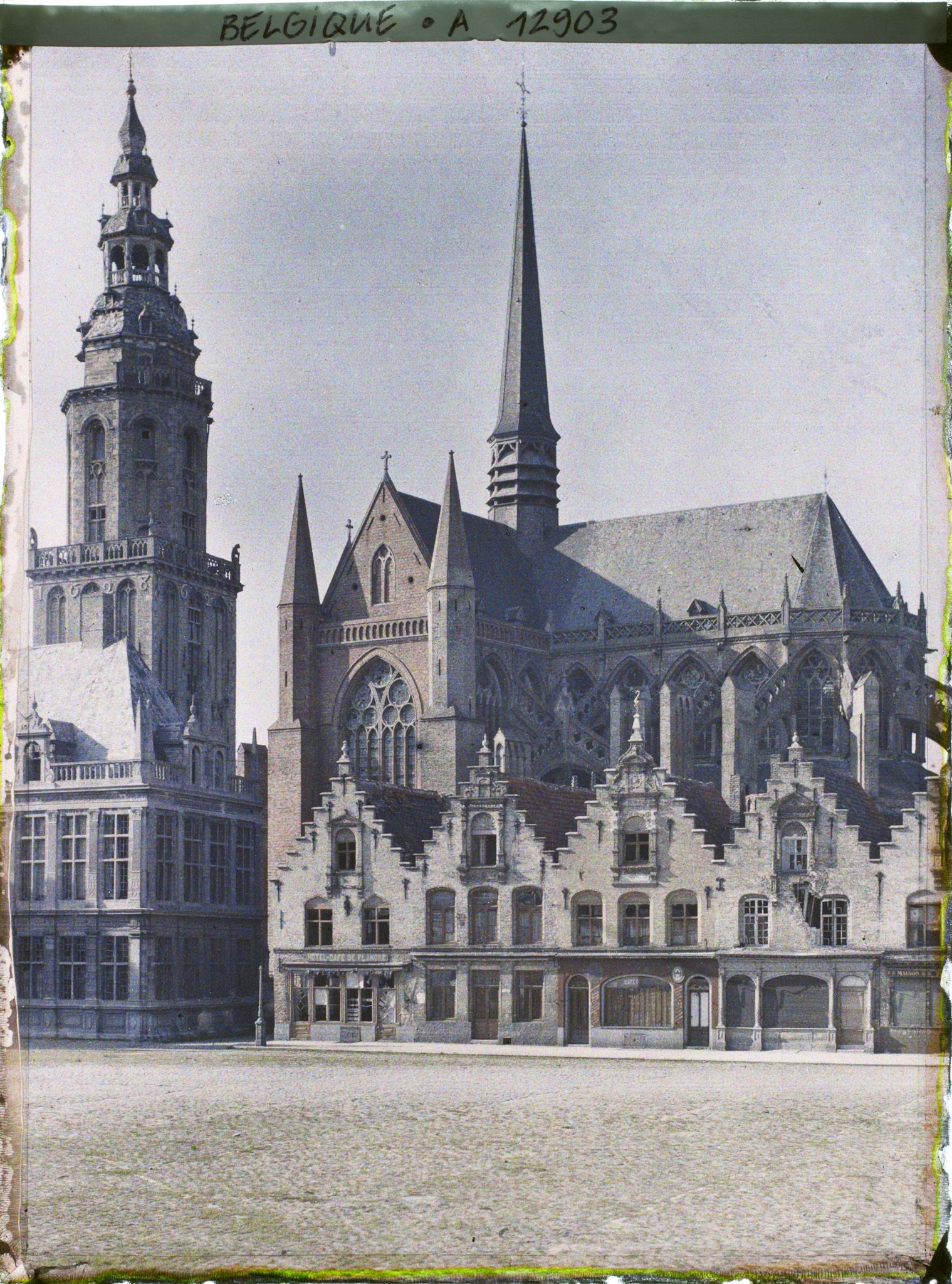 Image représentant Belgique, Furnes, Place