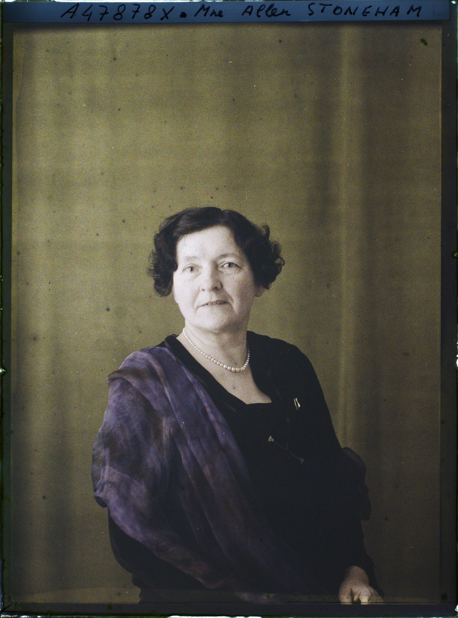 Image représentant https://musee-albert-kahn.s-museum.fr/home/NWQ2OTAwYzNmYjZlZTk1ZWQwODJmMjY4L2dlbmVyaWMtbm90aWNlLXRhYi9hdXRob3JpdHkvNjE3YTc5ZjVjZjhiODk2OGIzMzM3ZDIx/5d6900c3fb6ee95ed082f268/generic-notice-tab/authority/617a79ebcf8b8968b333780b Madame Allen Stoneham