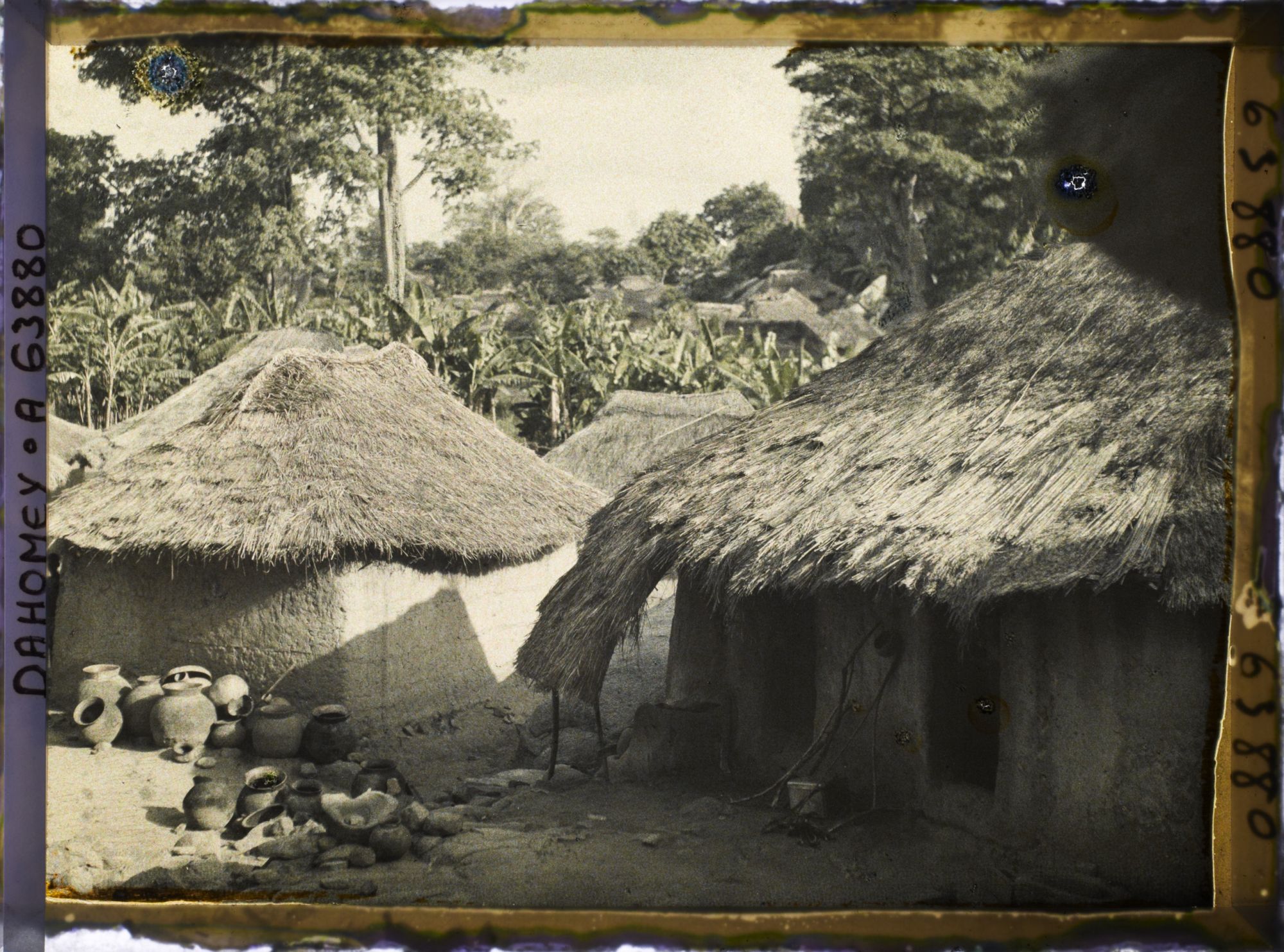 Image représentant Cases dans le village de Savalou ?