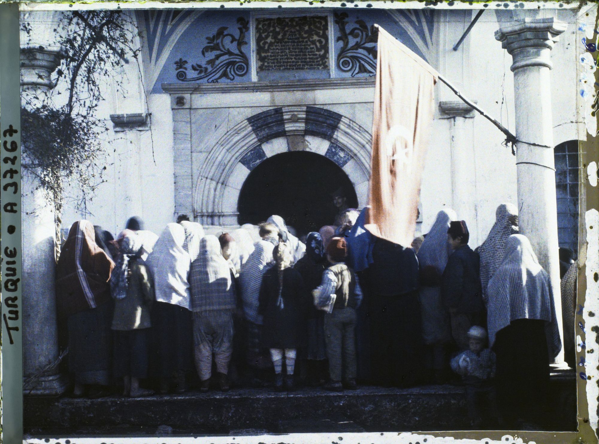 Image représentant Distribution des secours de l'église arménienne