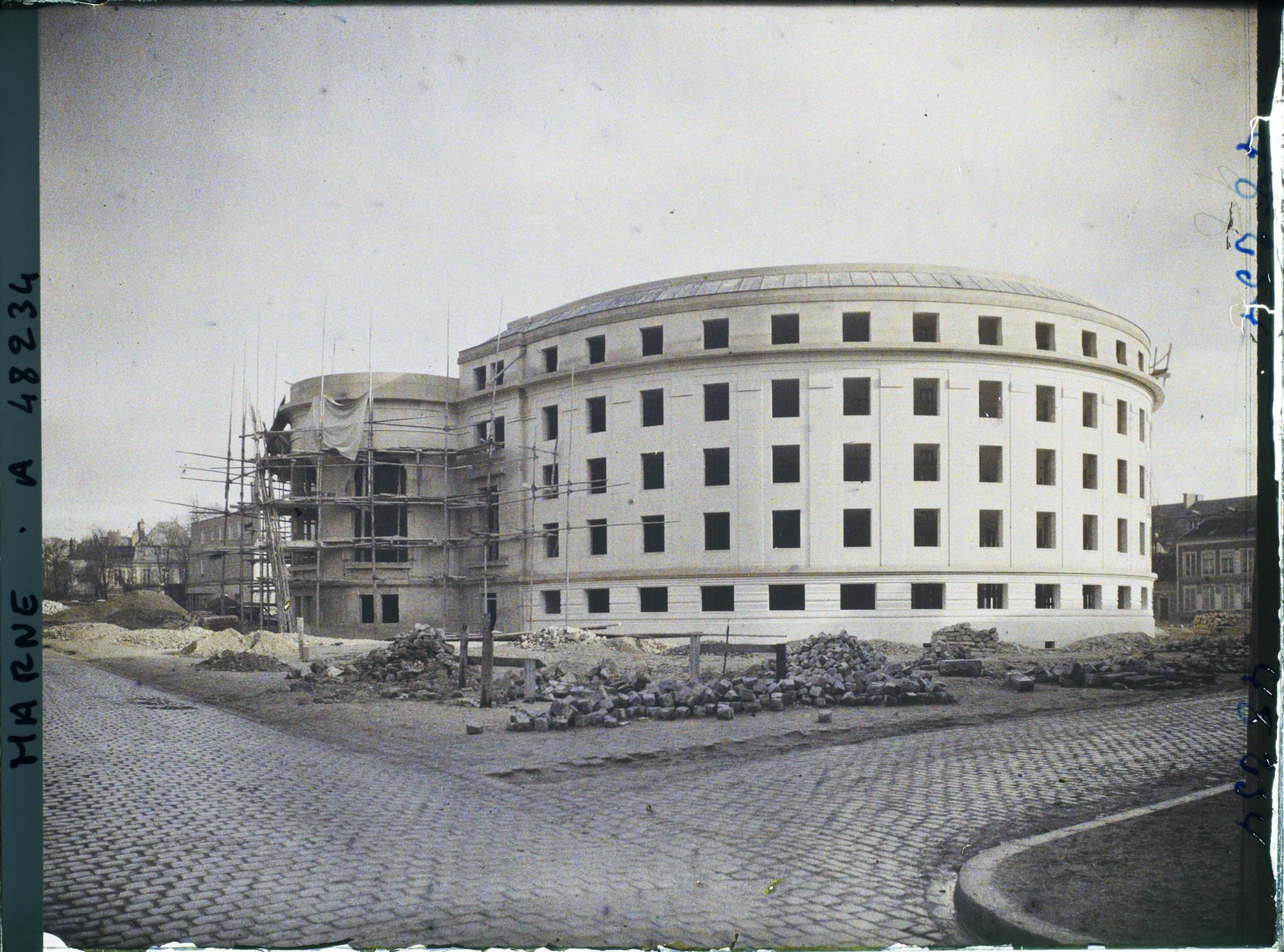 Image représentant France, Reims, La Bibliothèque en Construction